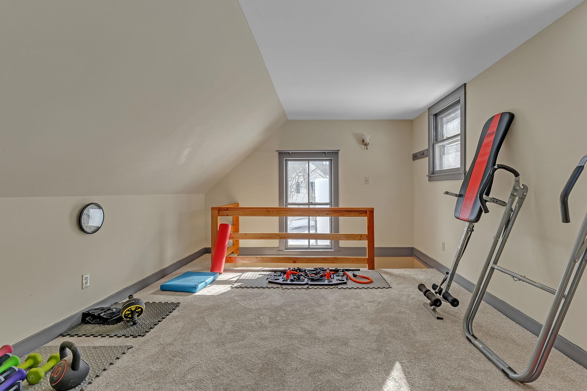 25 Linden Hill Street Property Photo 44