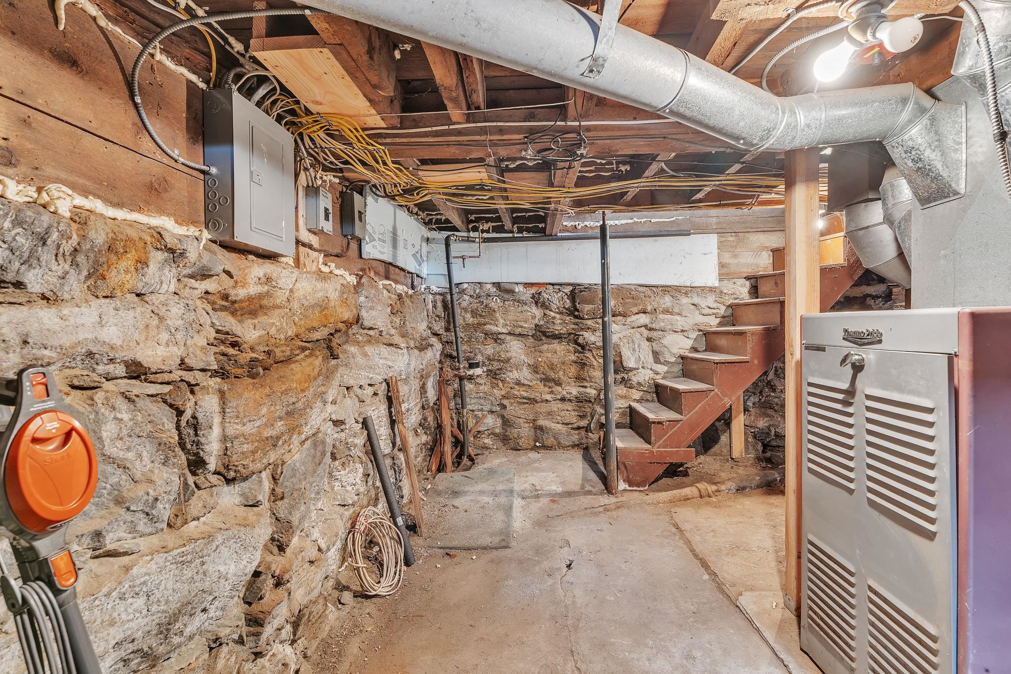 25 Linden Hill Street Property Photo 48