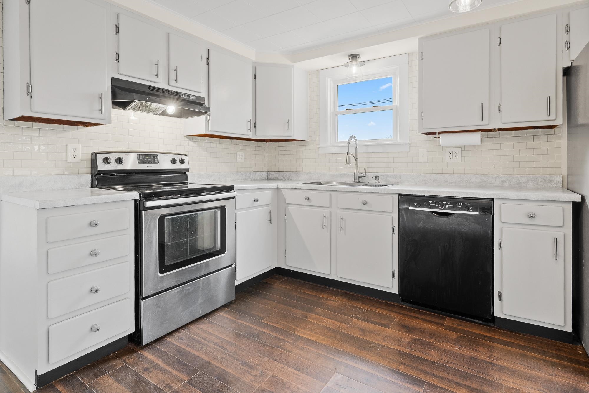 263 Elm Street Property Photo 9