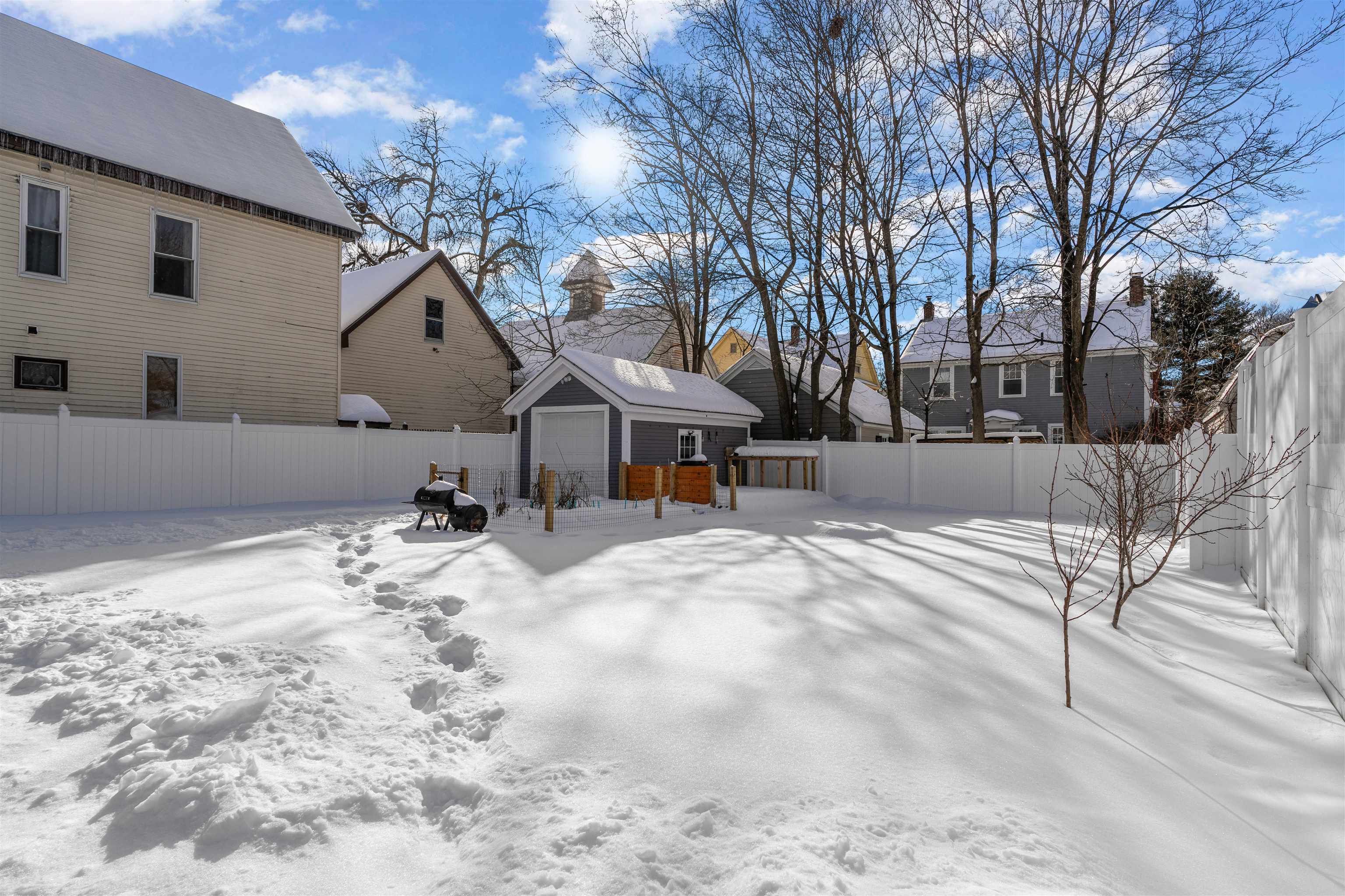 122 Ray Street Property Photo 1