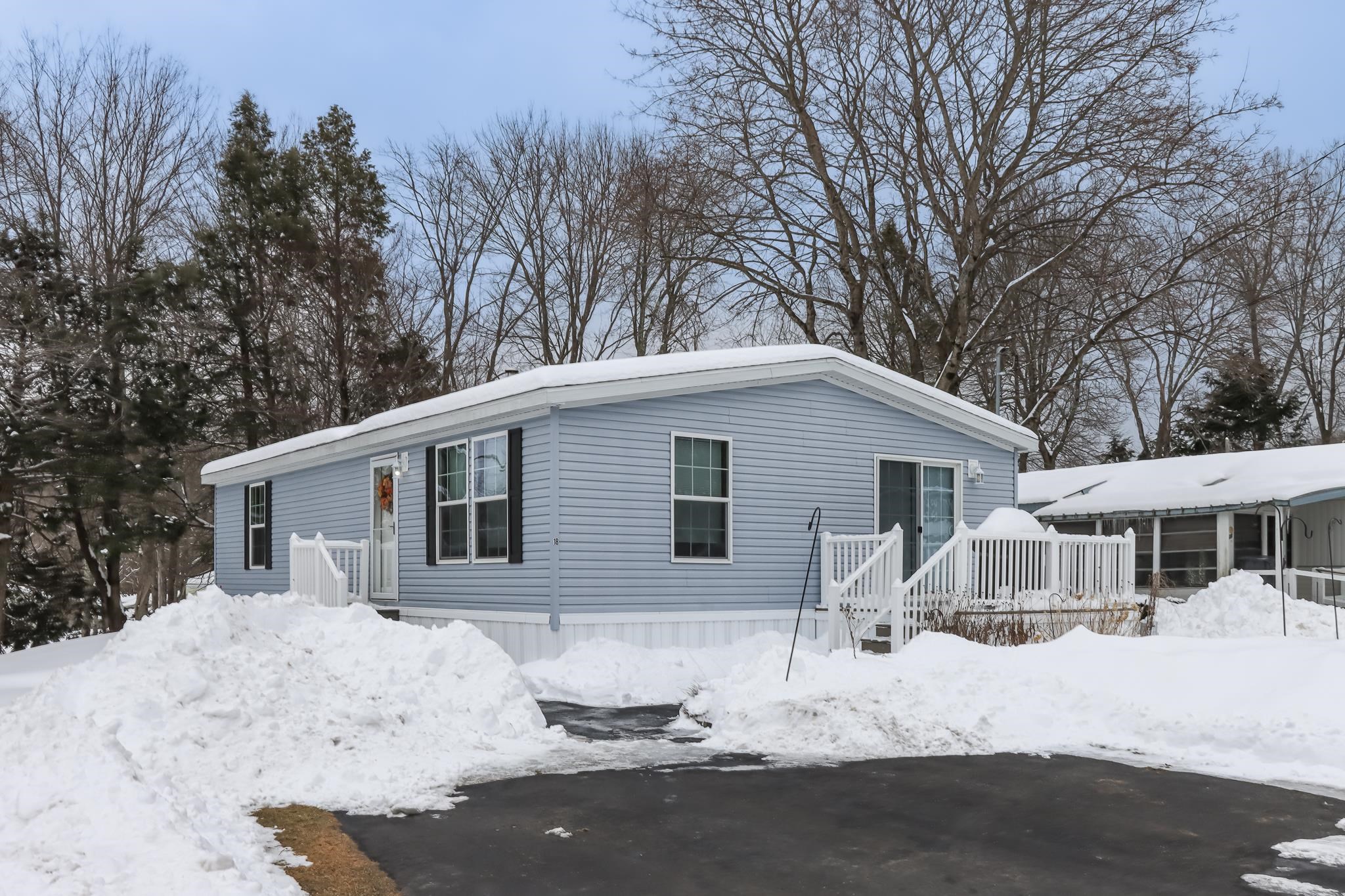 18 Oak Hill Drive Property Photo