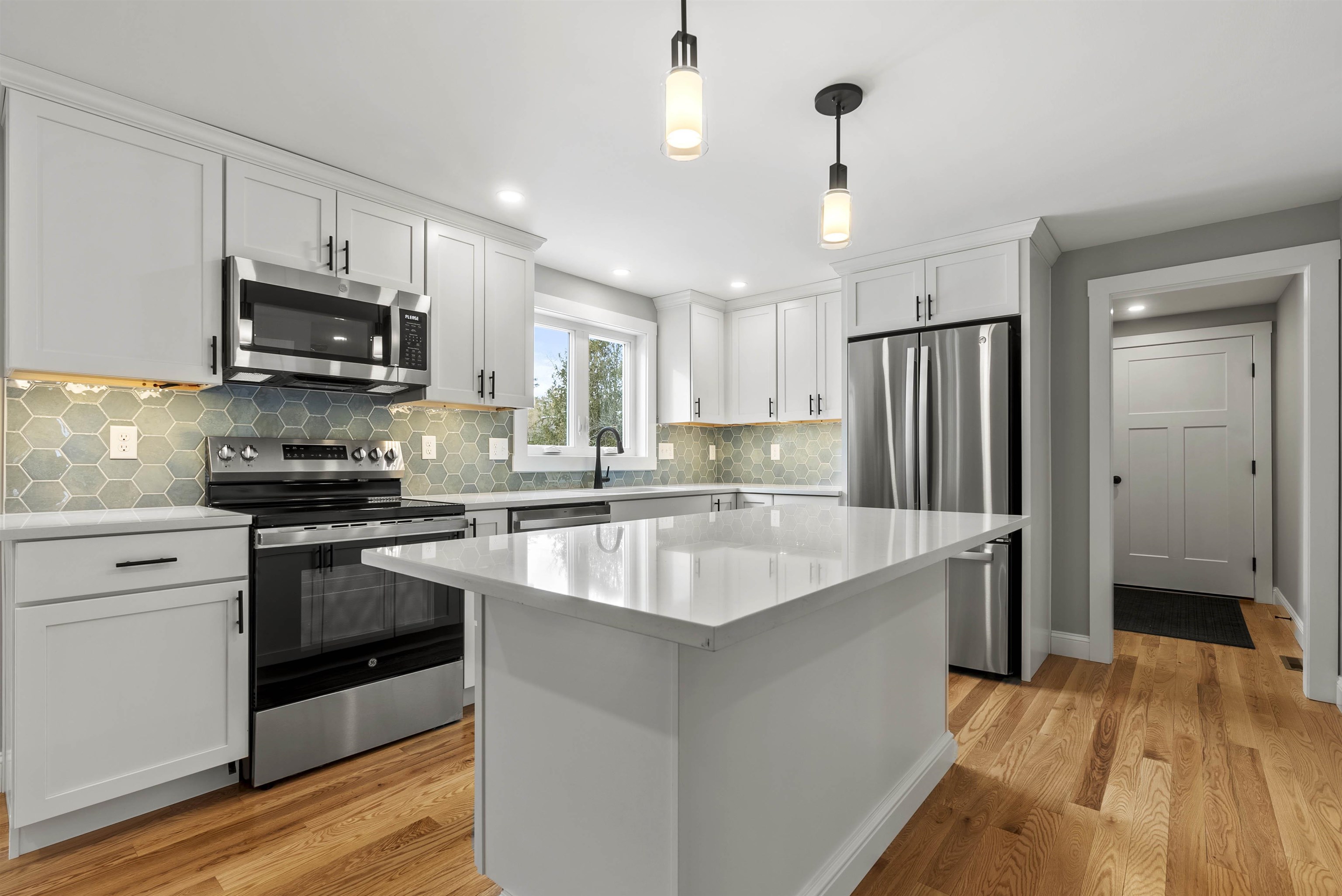 8 Meserve Road Property Photo