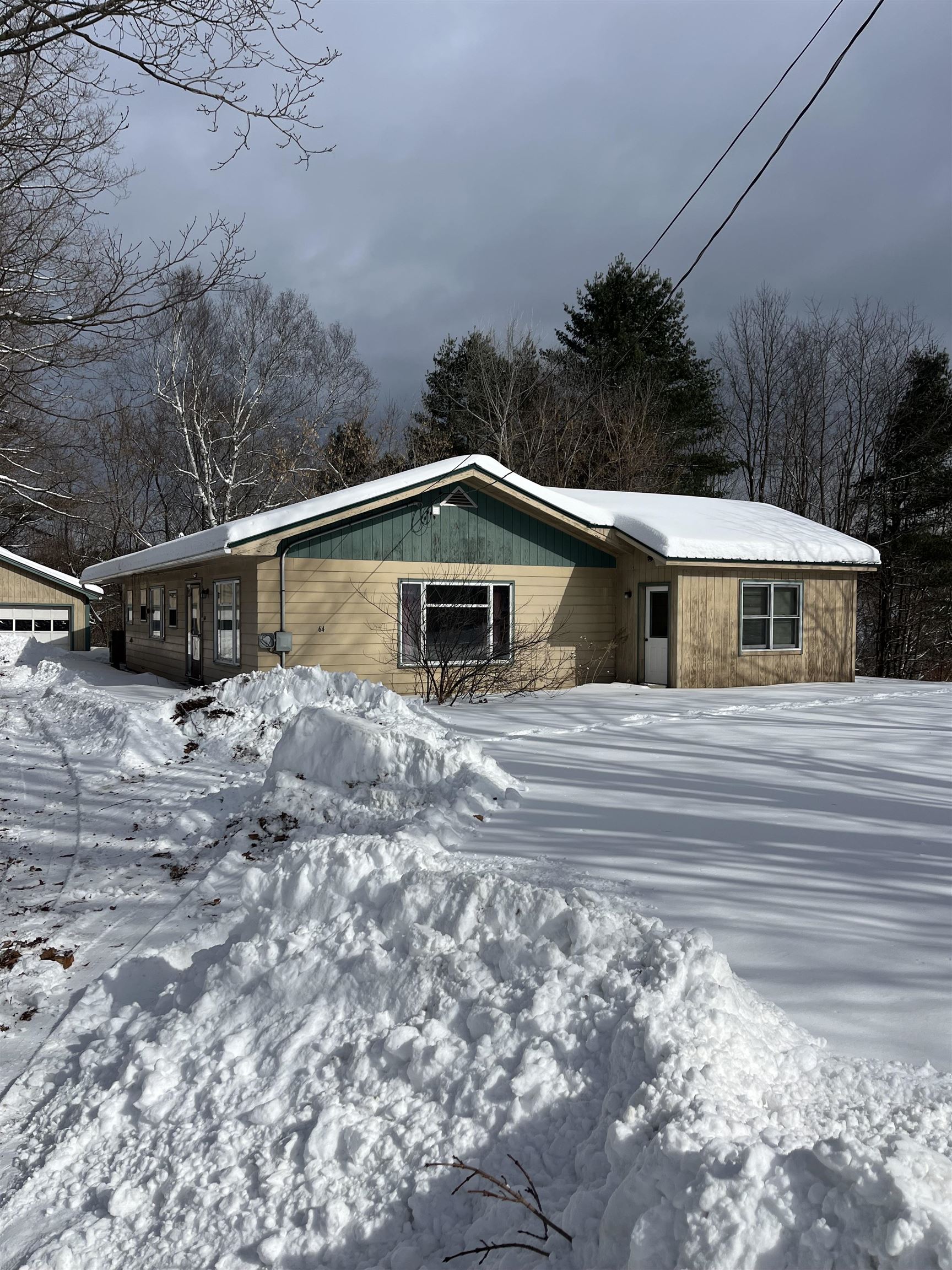 64 Maple Street Property Photo