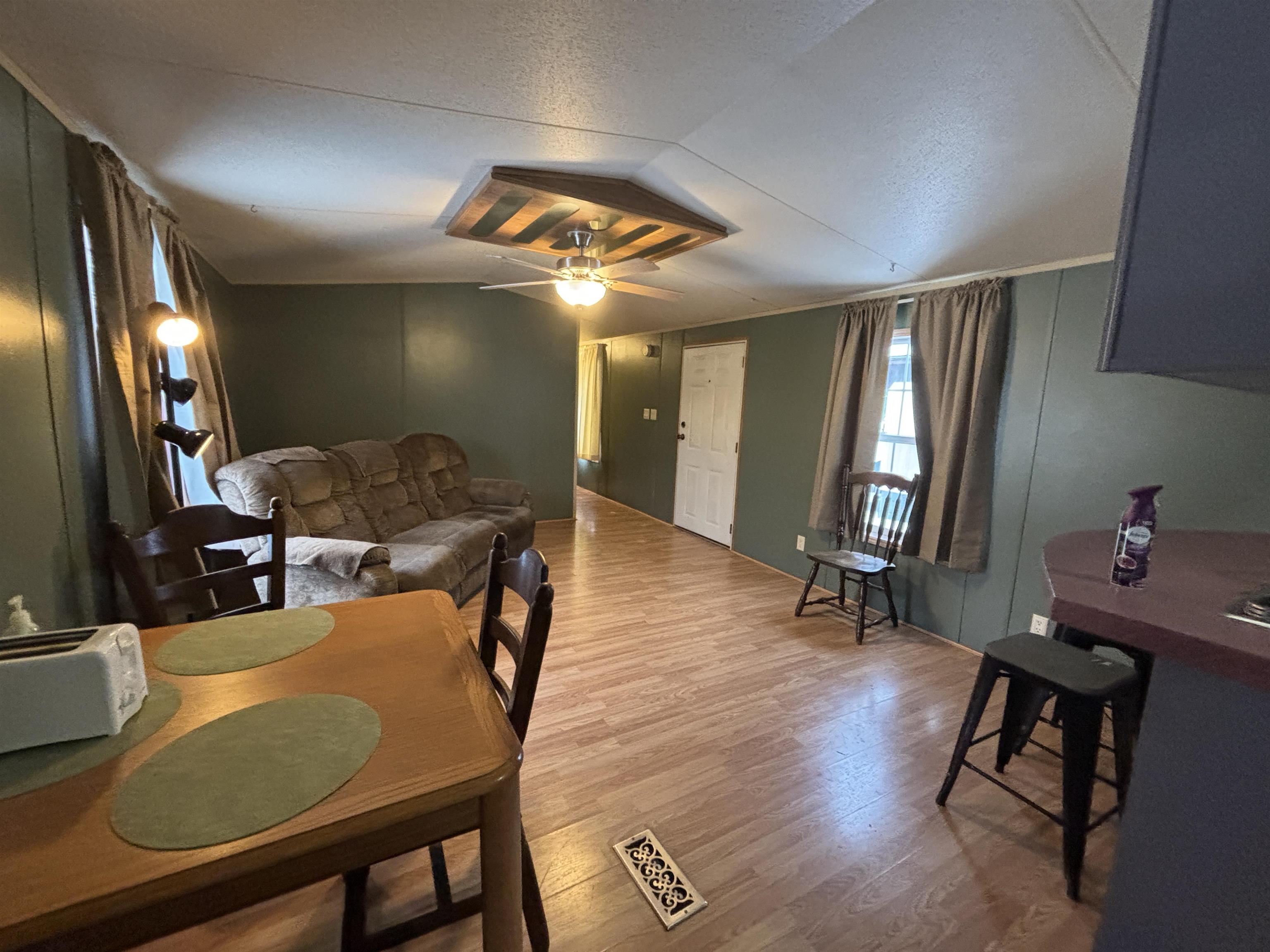 104 Mountain View Park Drive Property Photo 1
