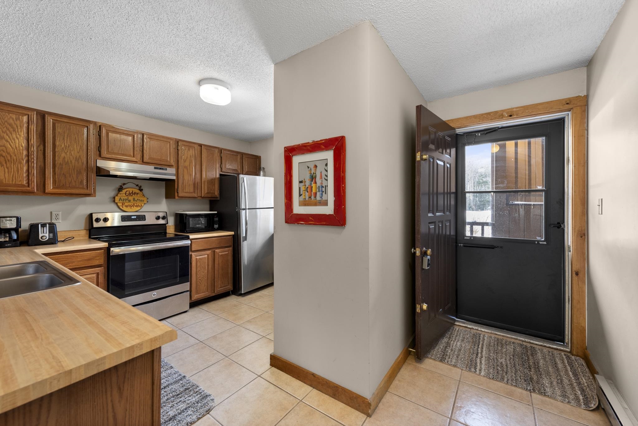 6 Notchview Lane Property Photo 3