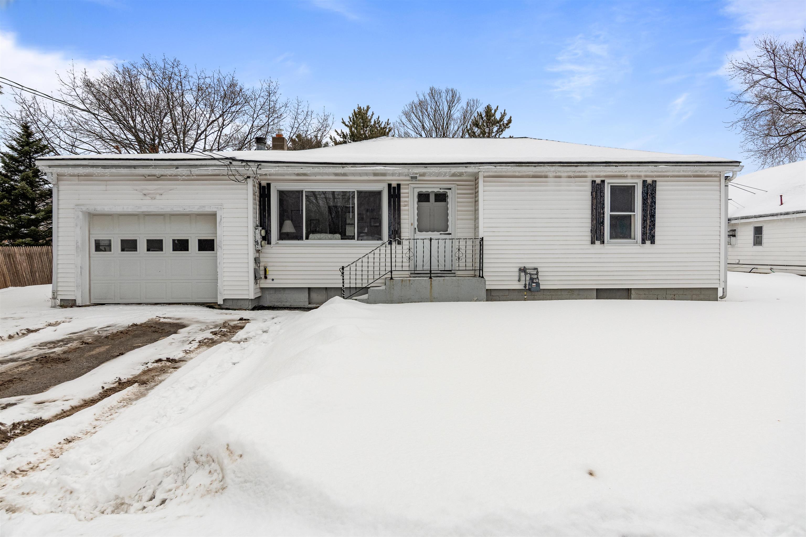 9 Freeborn Street Property Photo