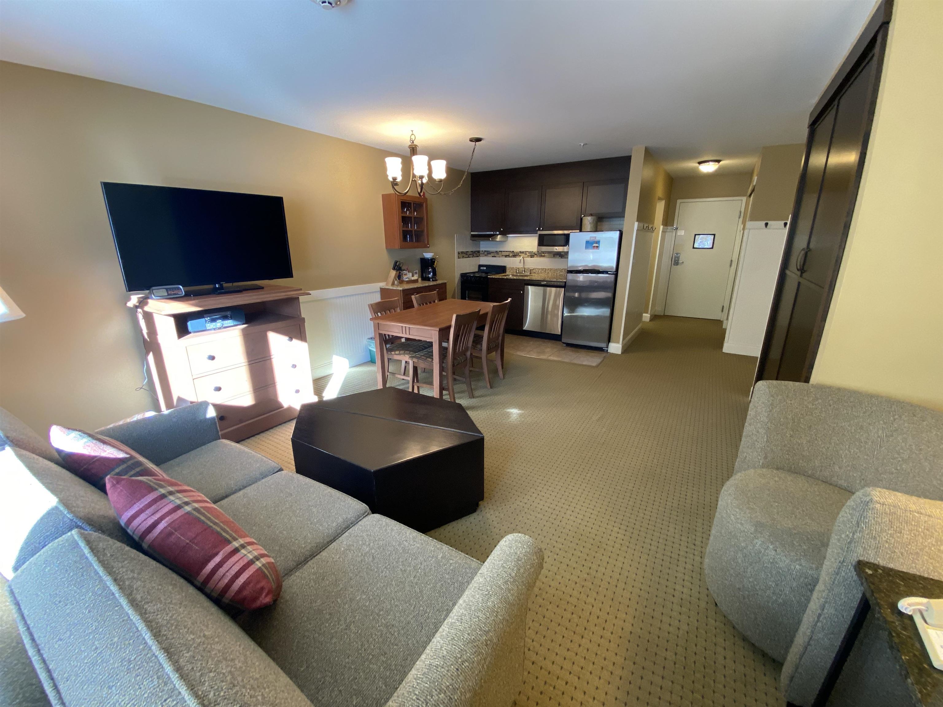 103/05 Qtr.1,89 Grand Summit Way Property Photo 10