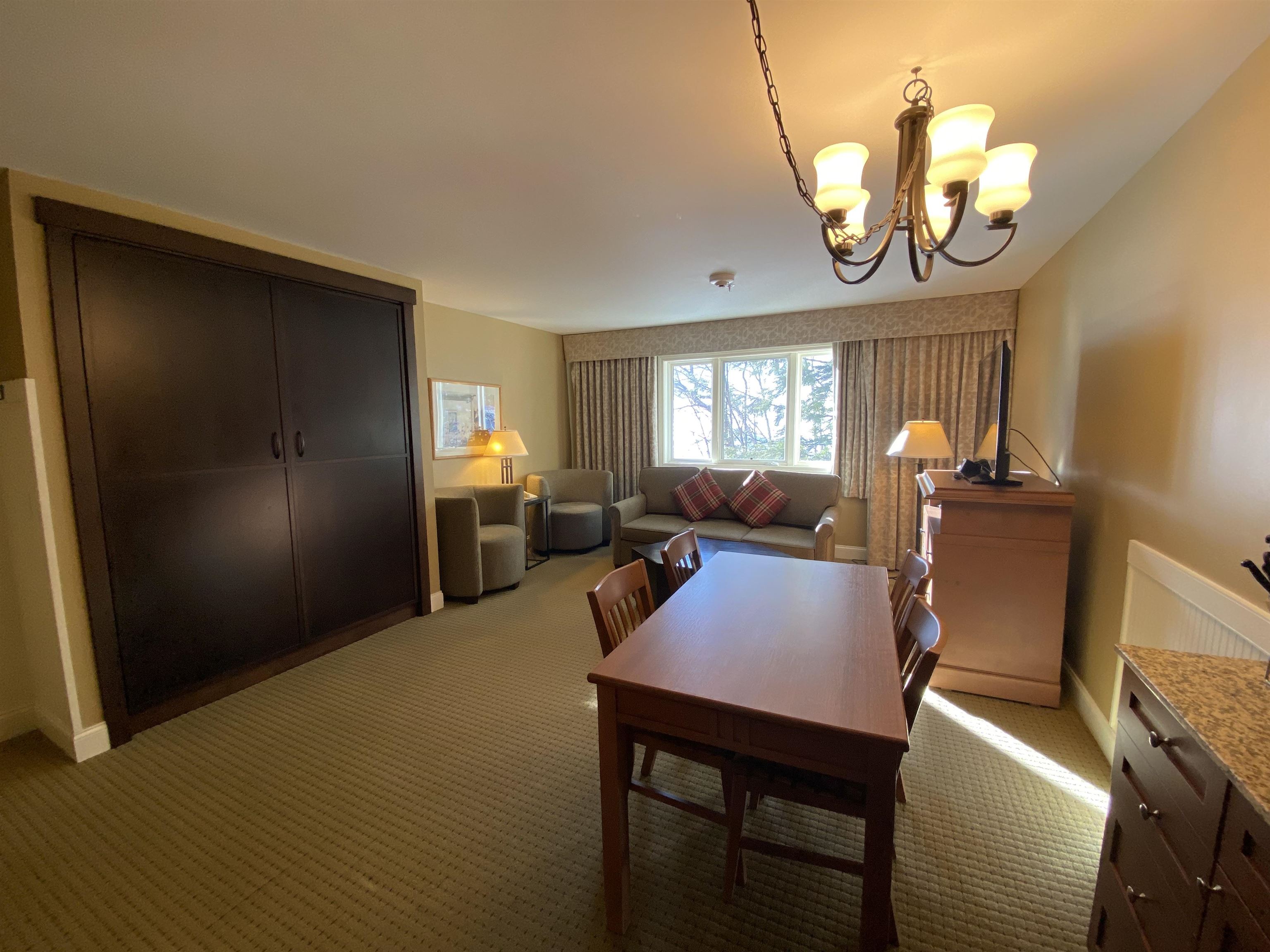 103/05 Qtr.1,89 Grand Summit Way Property Photo 12