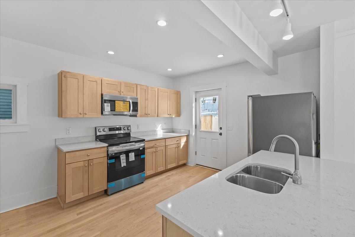 220 Park Street Property Photo 1