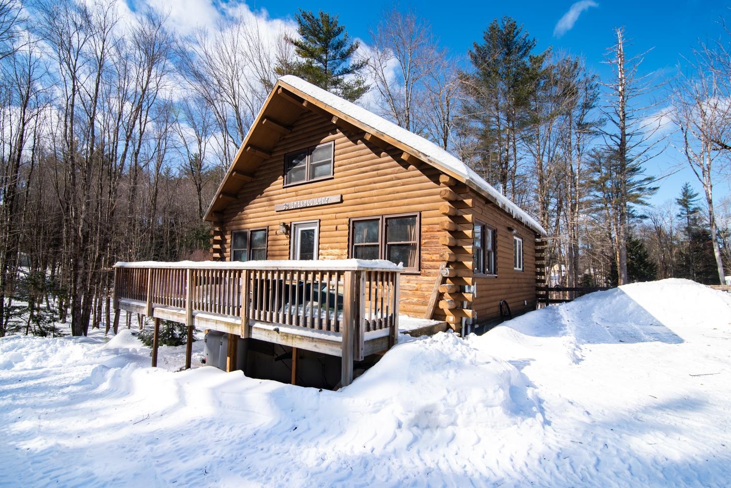 32 Emerald Lane Property Photo
