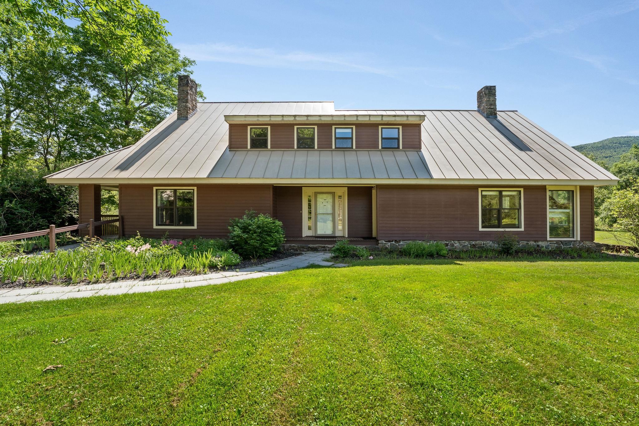 464 Pleasant Valley Road Property Photo 1