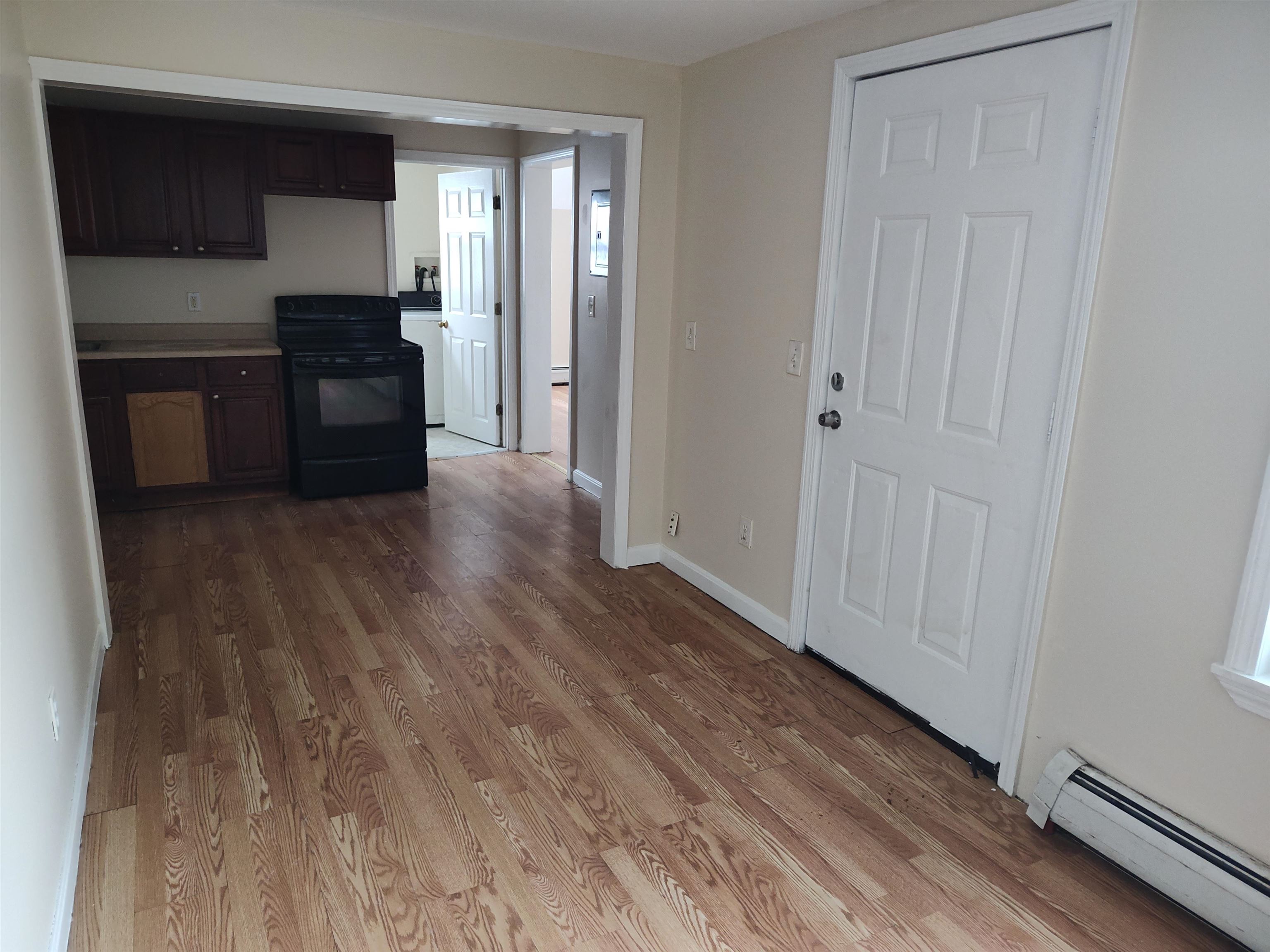 426 Manchester Street Property Photo 5