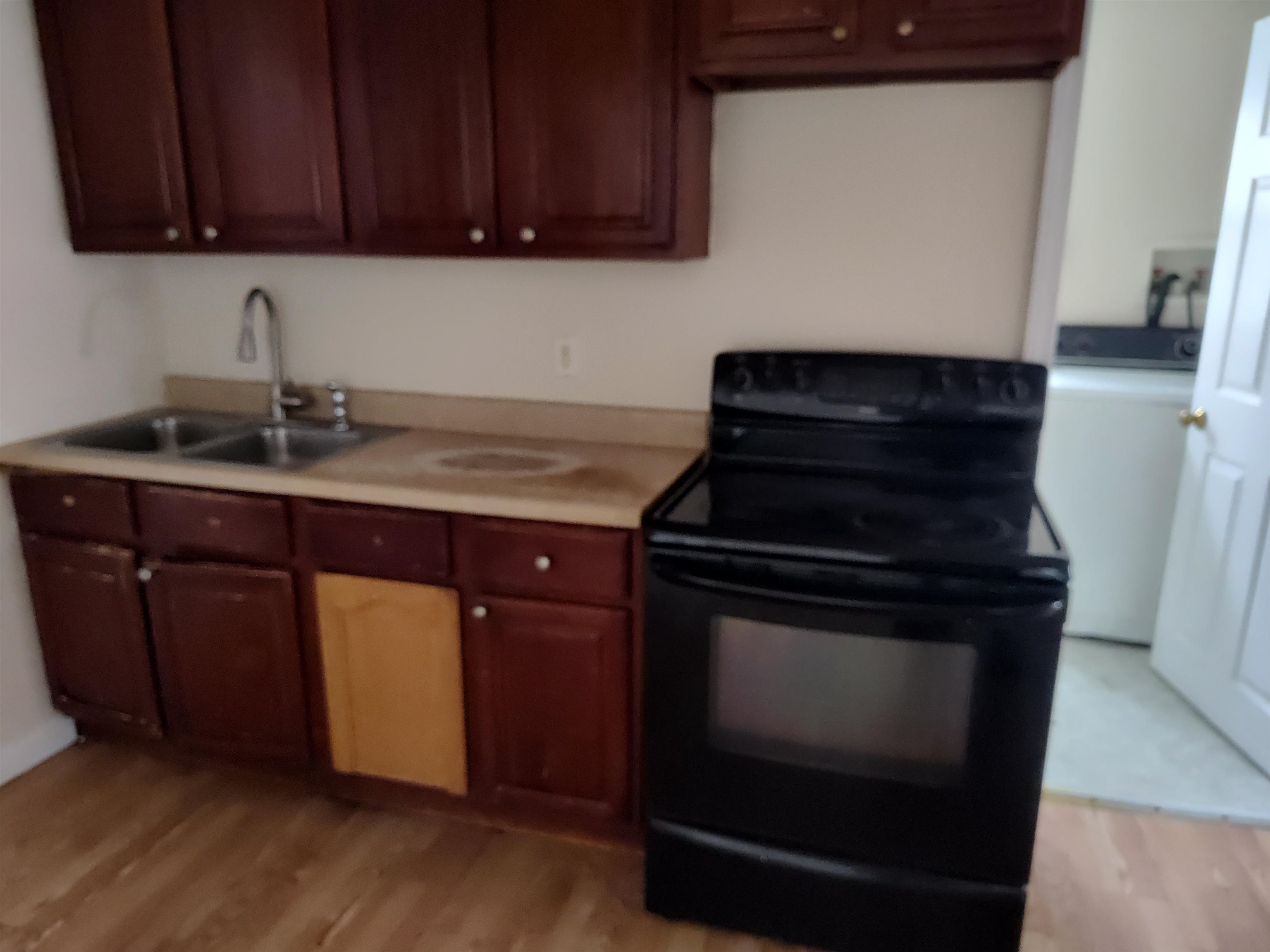 426 Manchester Street Property Photo 7
