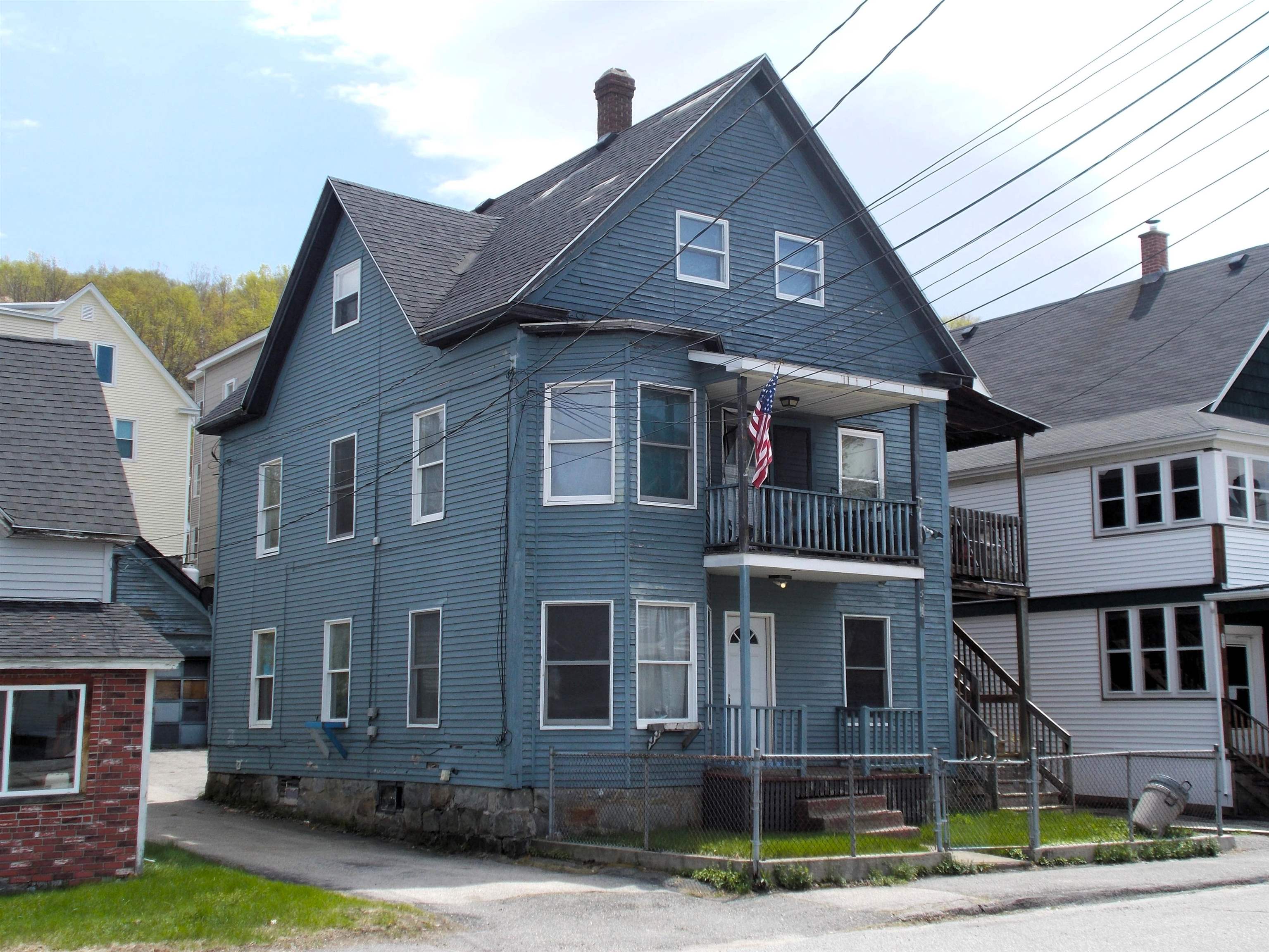 518 Burgess Street Property Photo