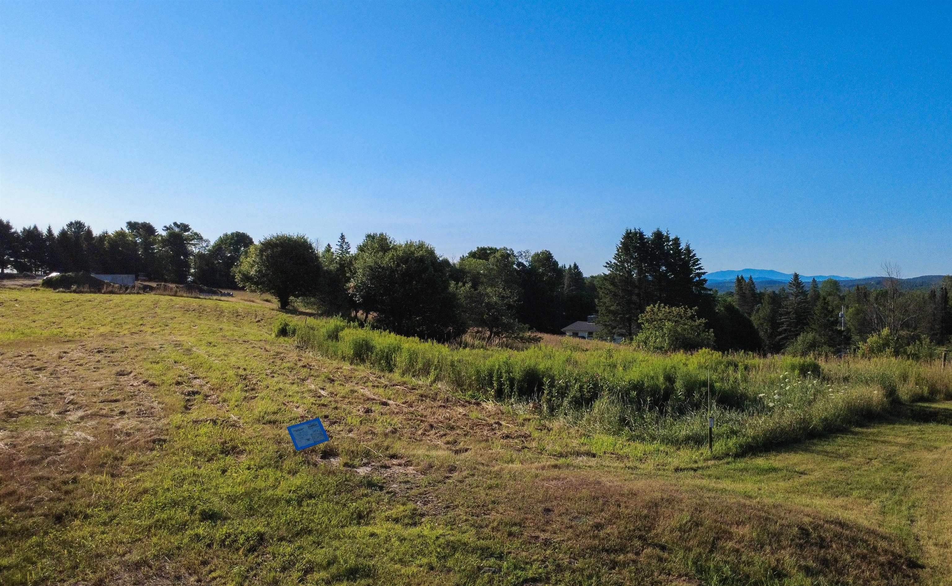 004 Upper Drive Property Photo 1