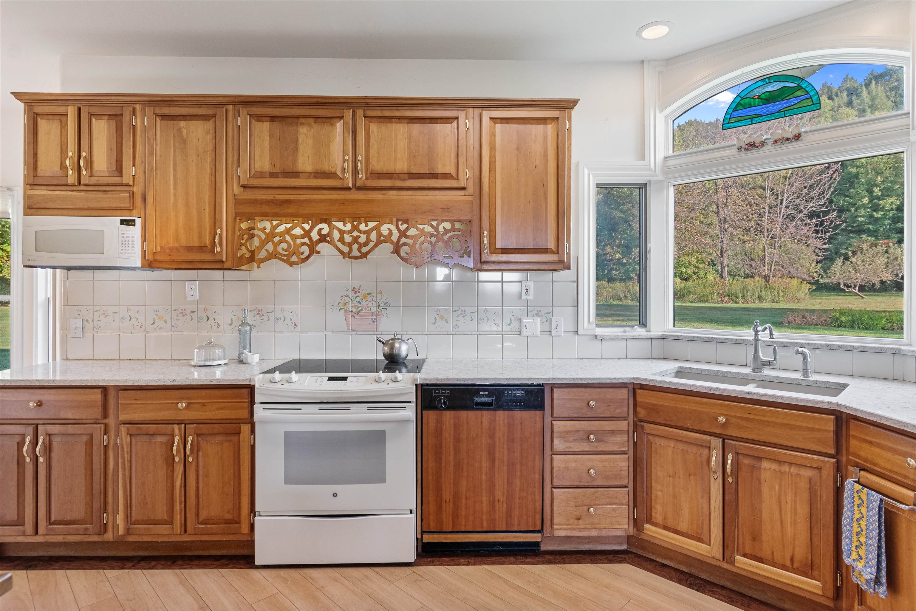 302 Ledge Hill Drive Property Photo 21