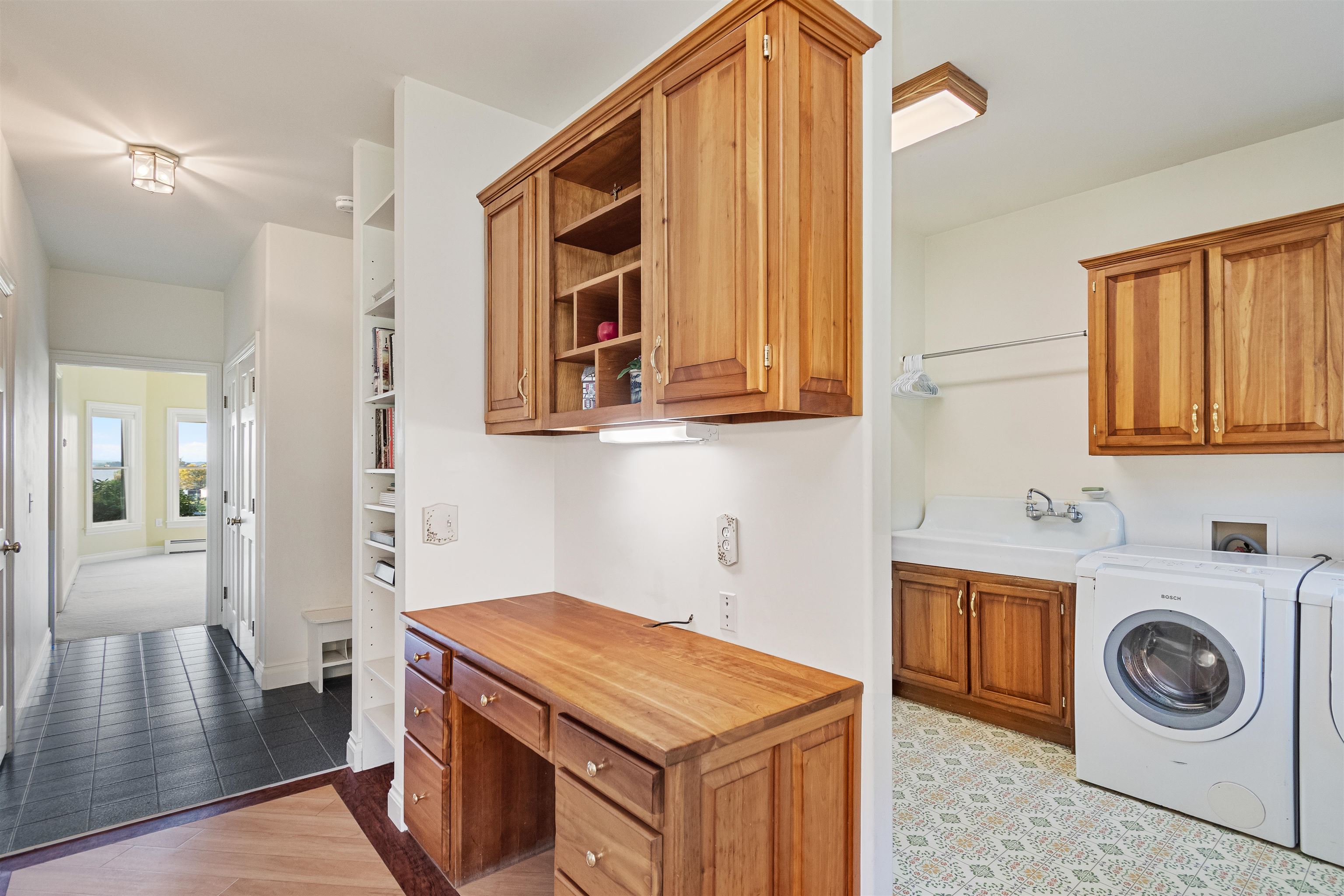 302 Ledge Hill Drive Property Photo 26