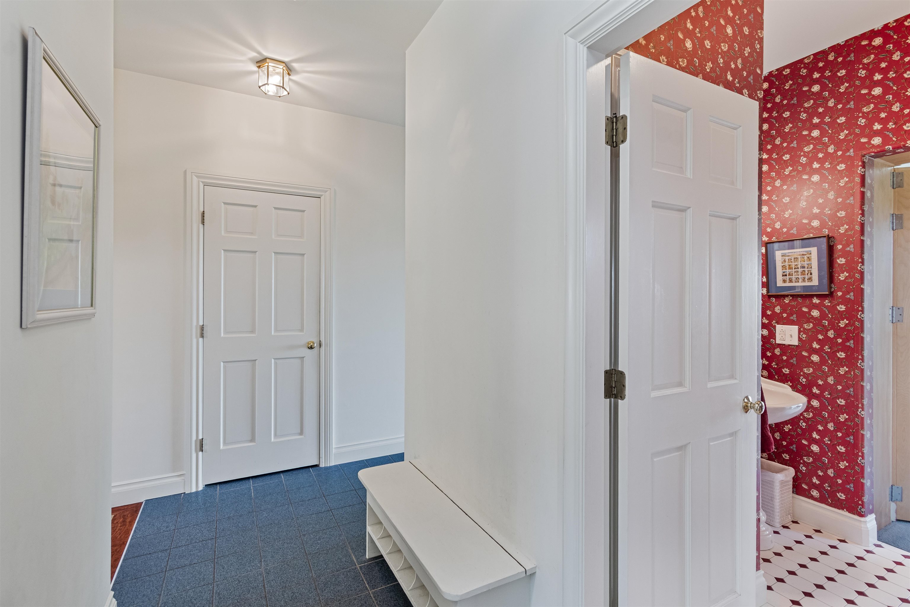 302 Ledge Hill Drive Property Photo 28