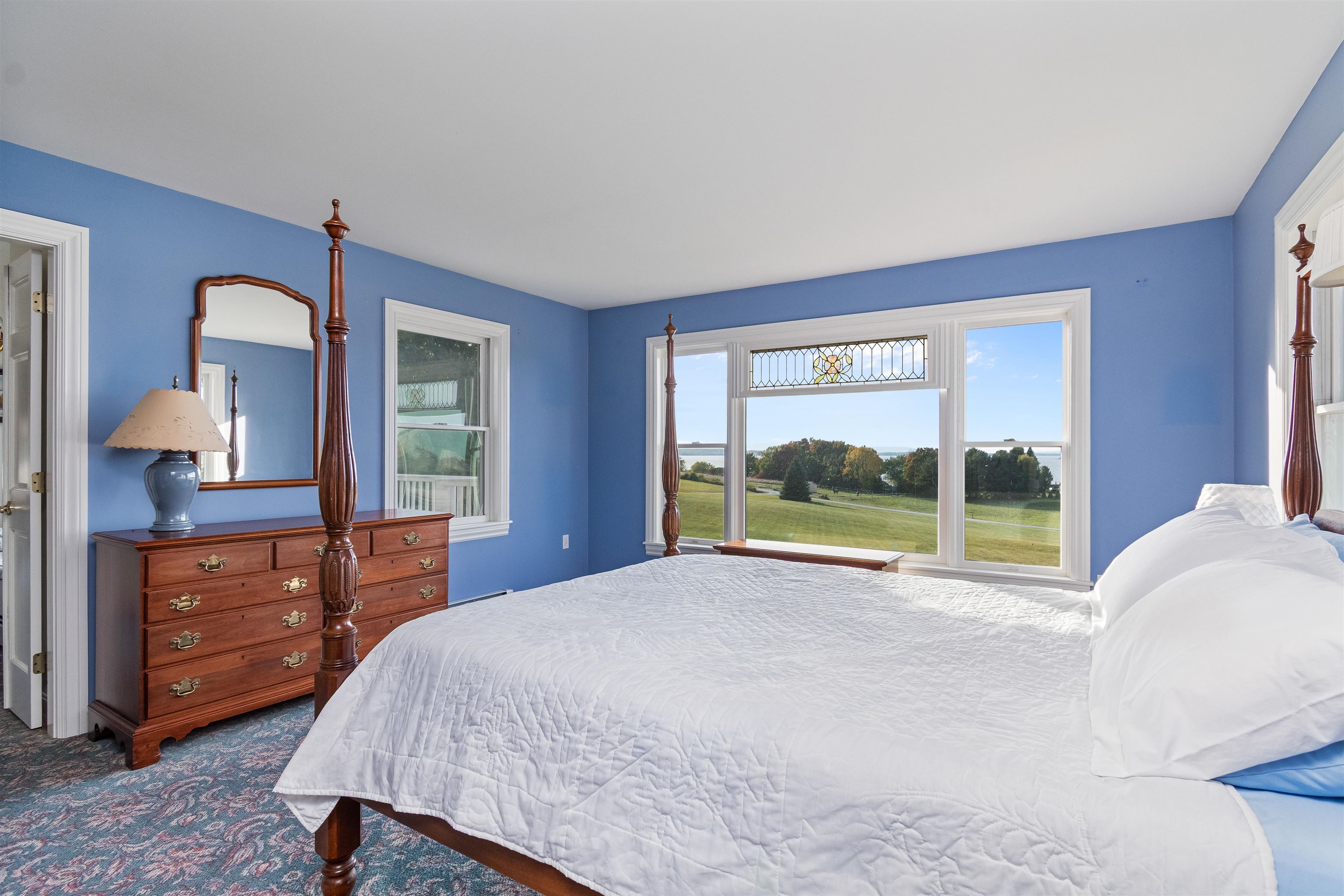 302 Ledge Hill Drive Property Photo 33