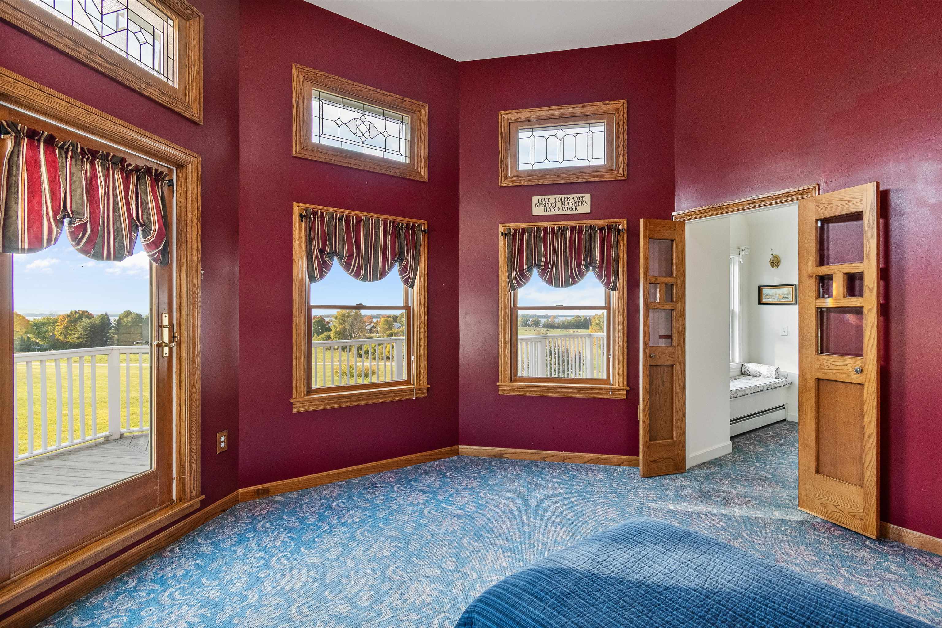 302 Ledge Hill Drive Property Photo 40