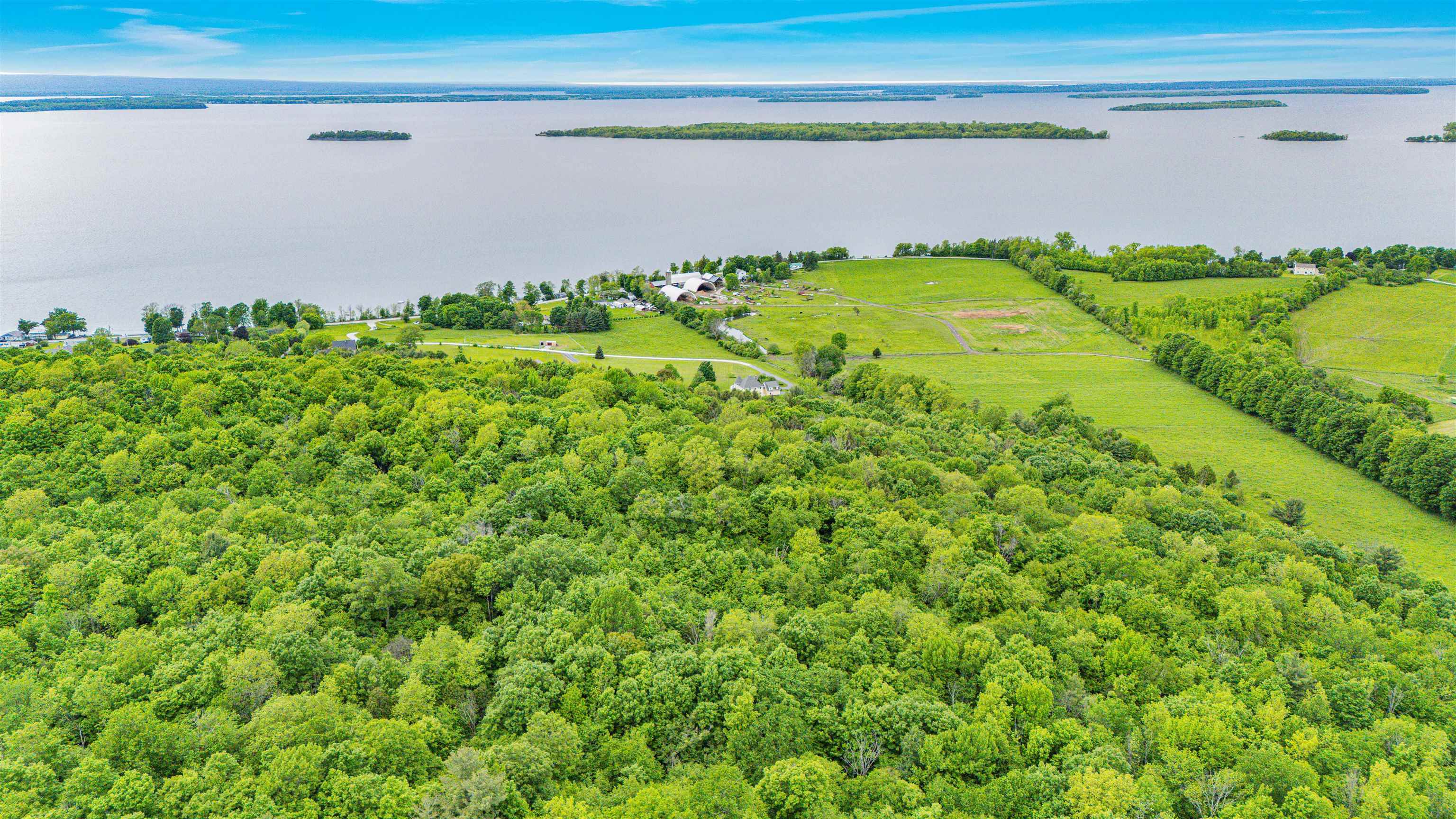 302 Ledge Hill Drive Property Photo 49