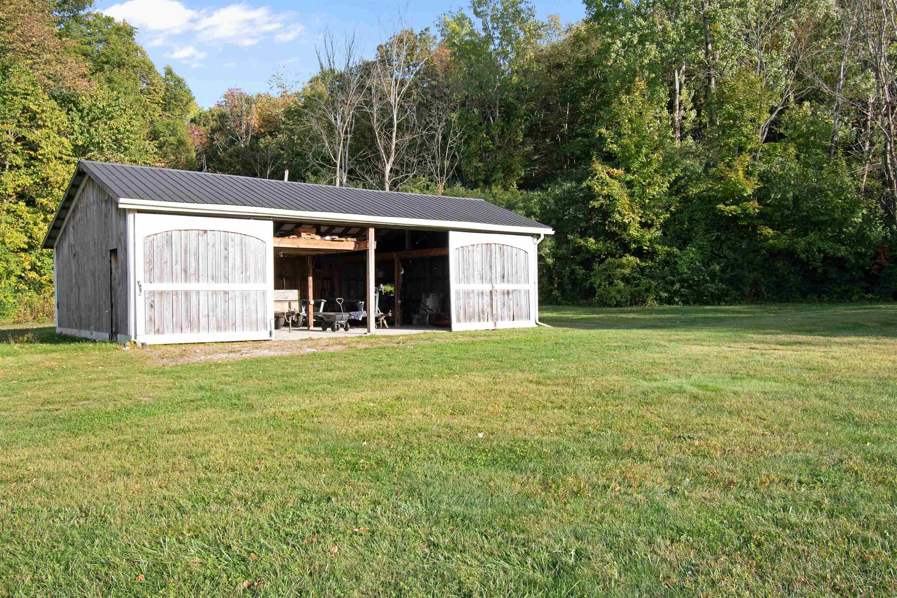 302 Ledge Hill Drive Property Photo 52