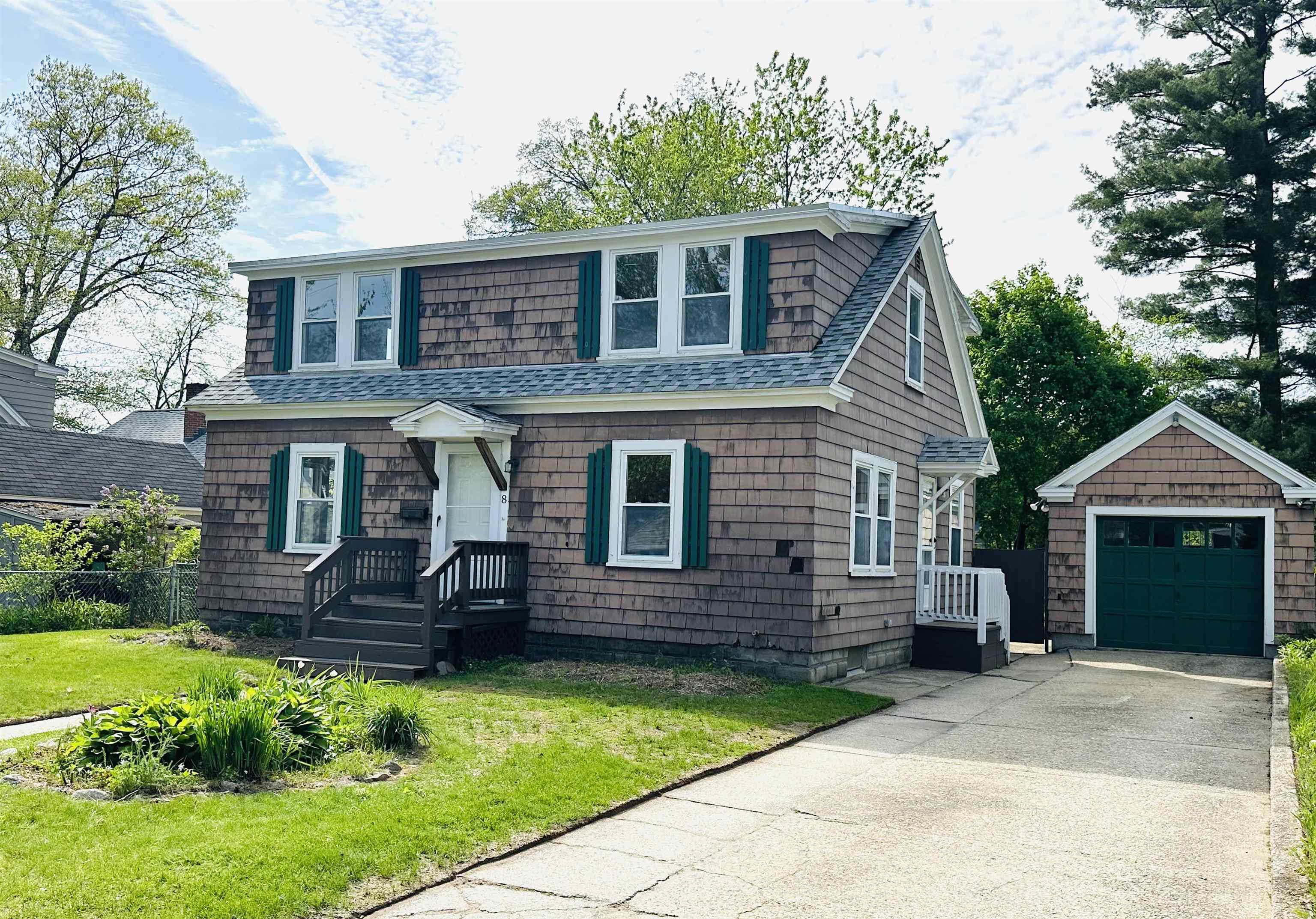 8 Newman Street Property Photo