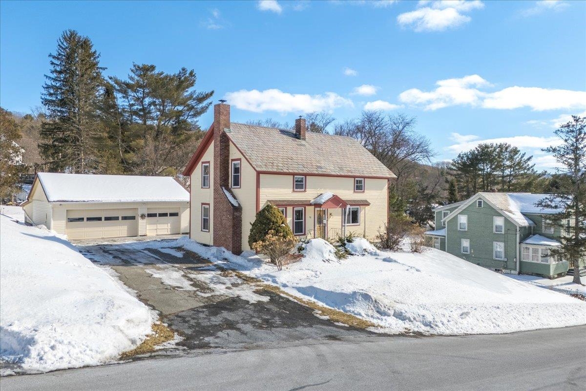 West Rutland School Real Estate Listings Main Image