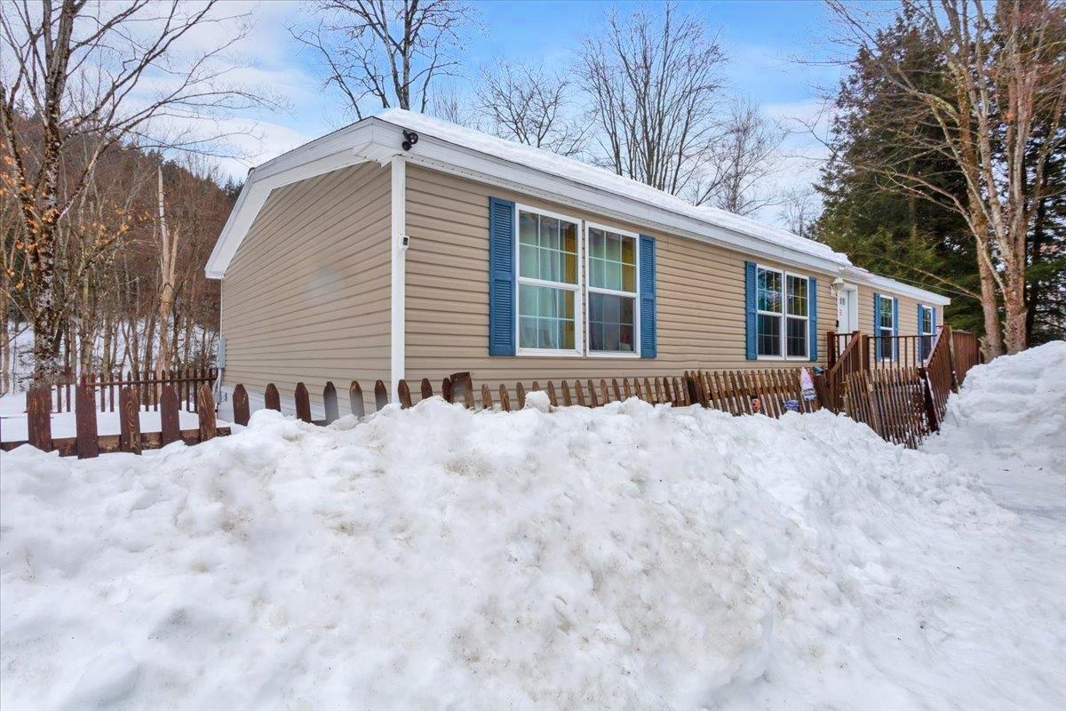 2677 French Hill Road Property Photo 1