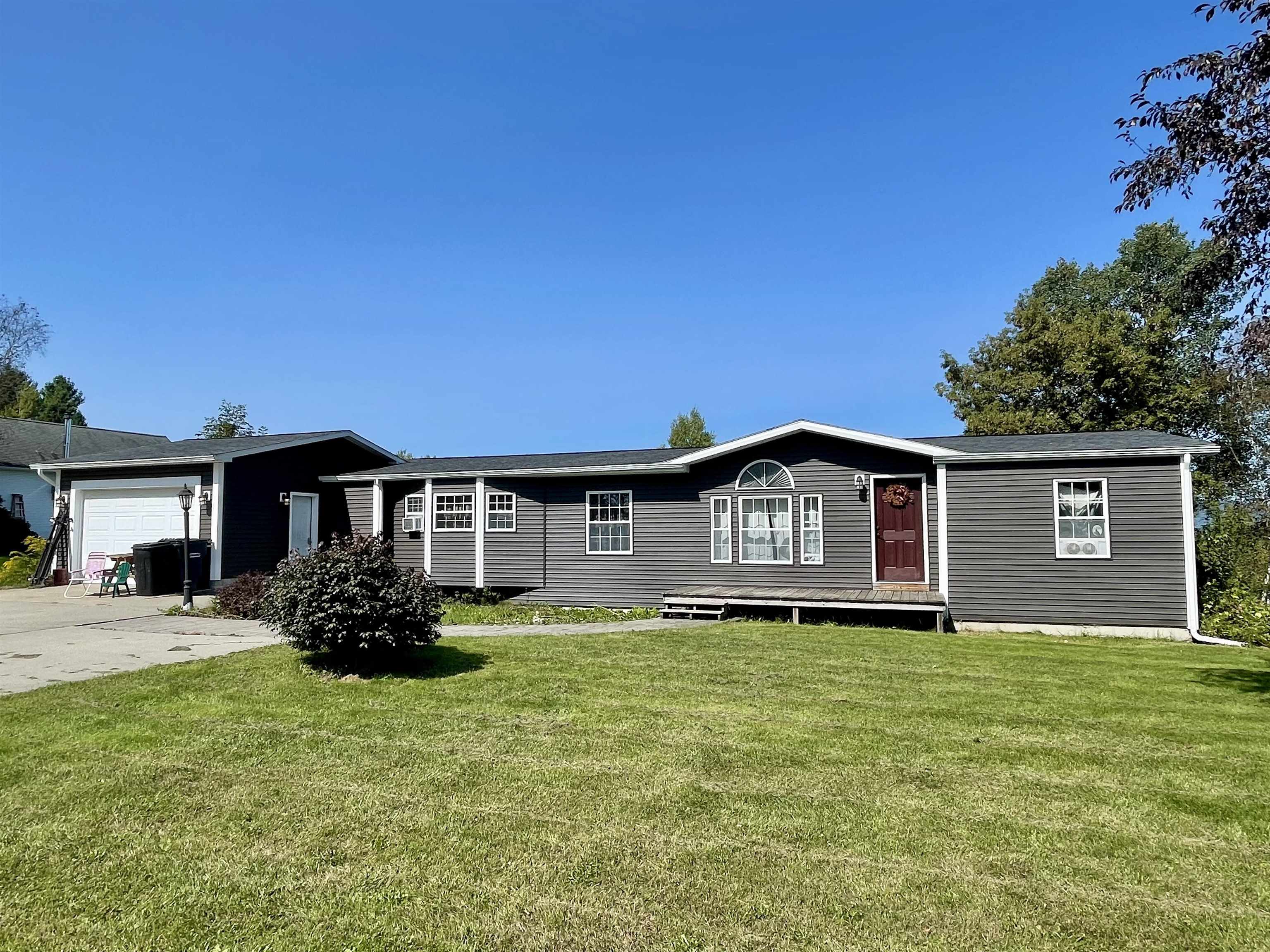 298 Memphremagog Views Property Photo