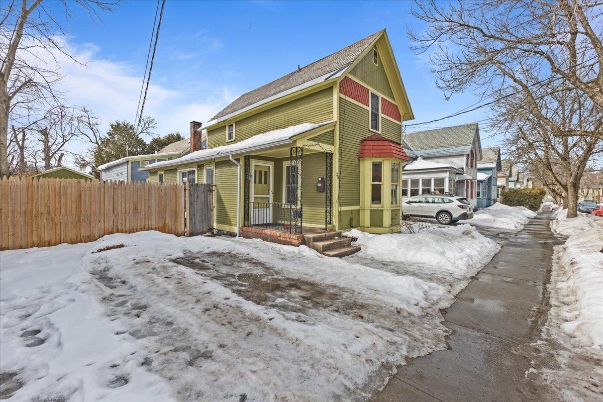 35 Crombie Street 1 Property Photo