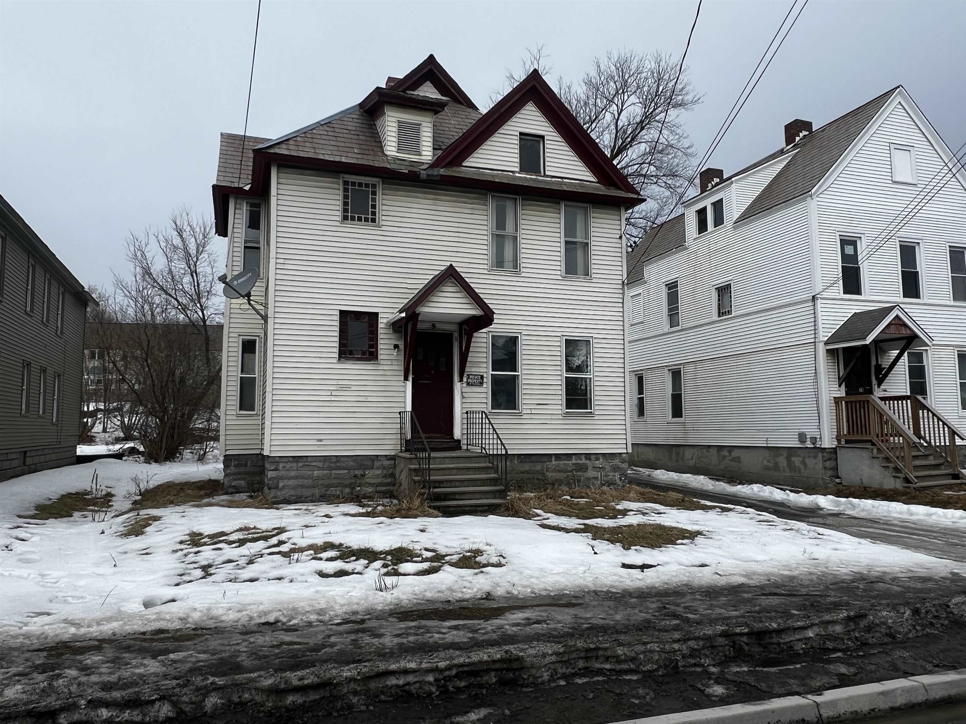 9 Clover Street Property Photo