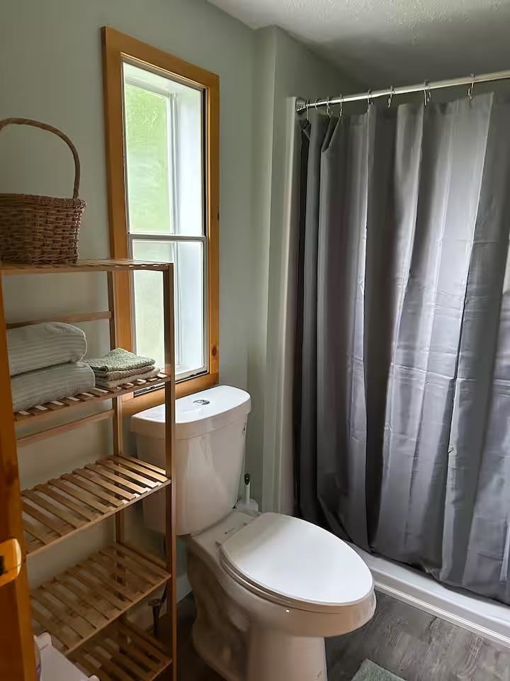 238/266 South Main Street Property Photo 27