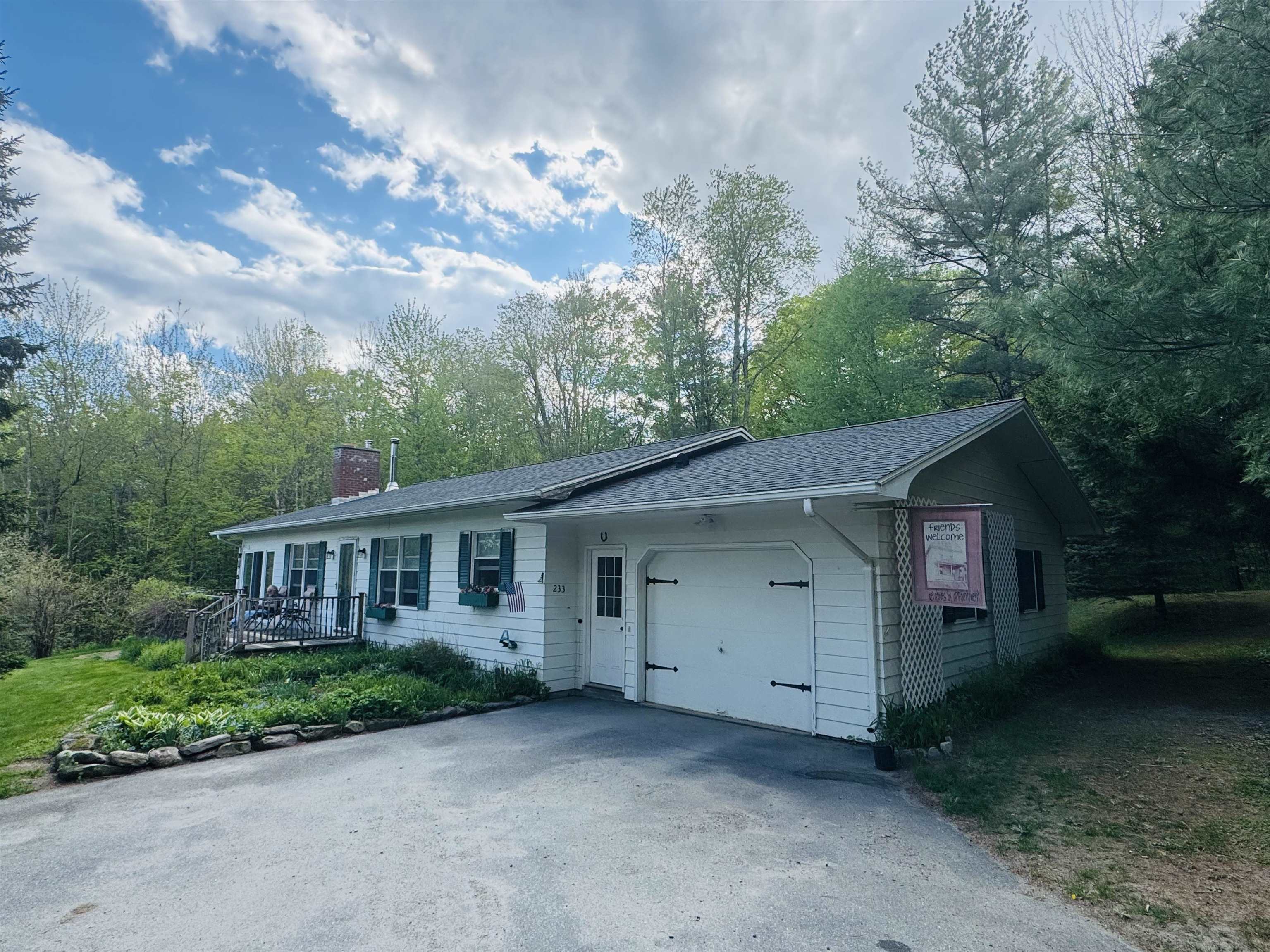 233 North Hill Road Property Photo 1