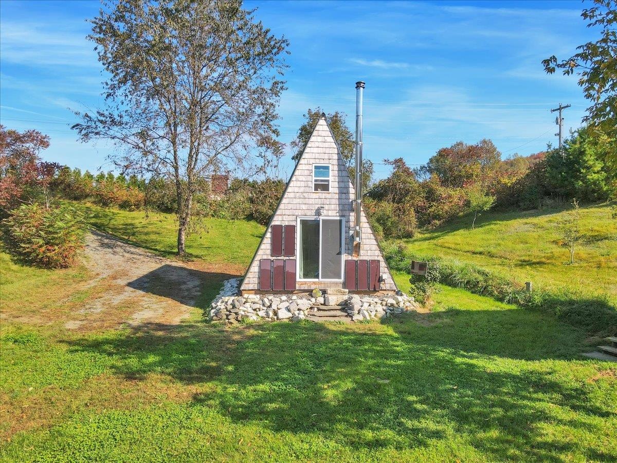 12 Cemetery Hill Road Property Photo