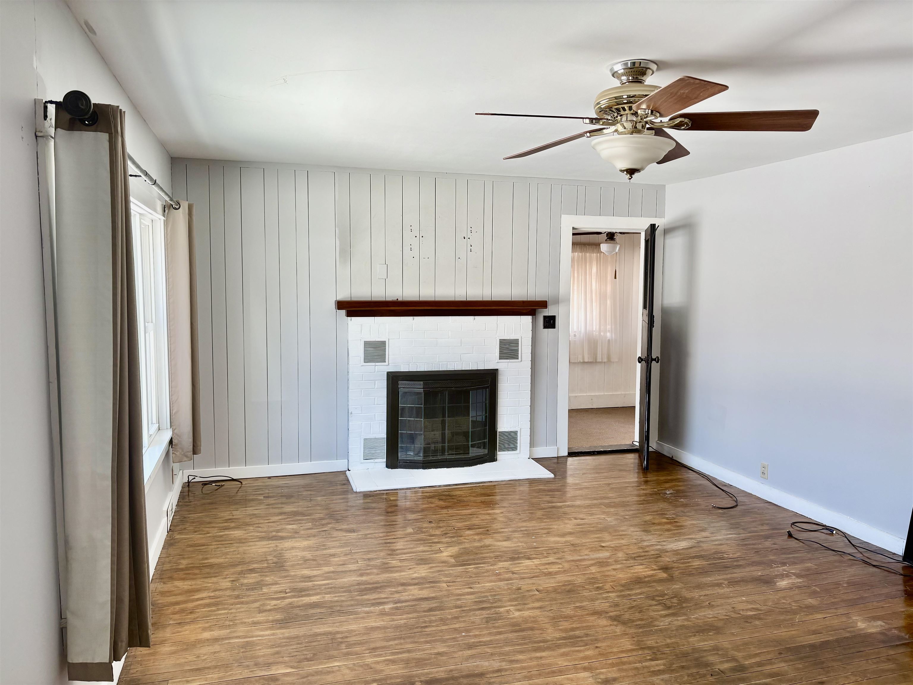 8 Leslie Avenue Property Photo