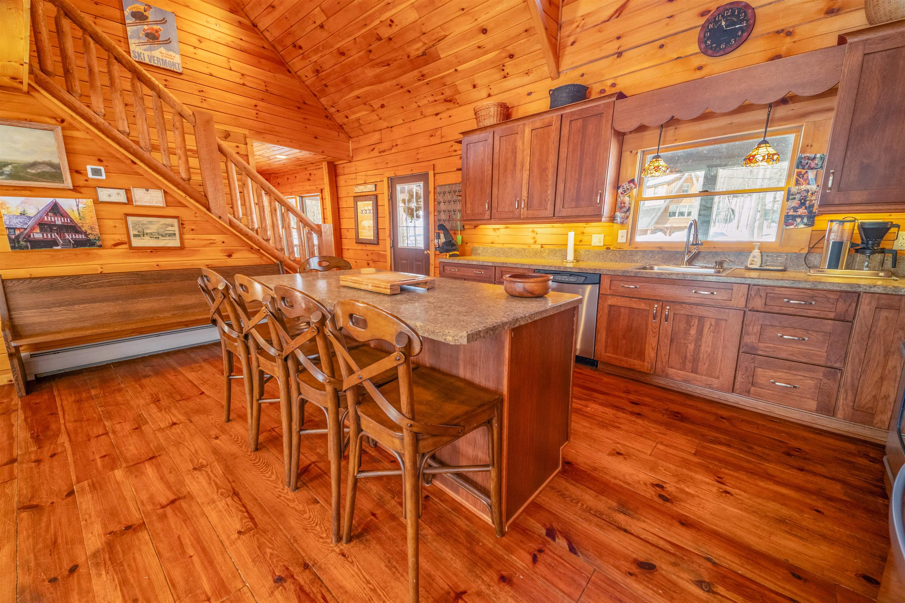 7 Yodeling Lane Property Photo 8