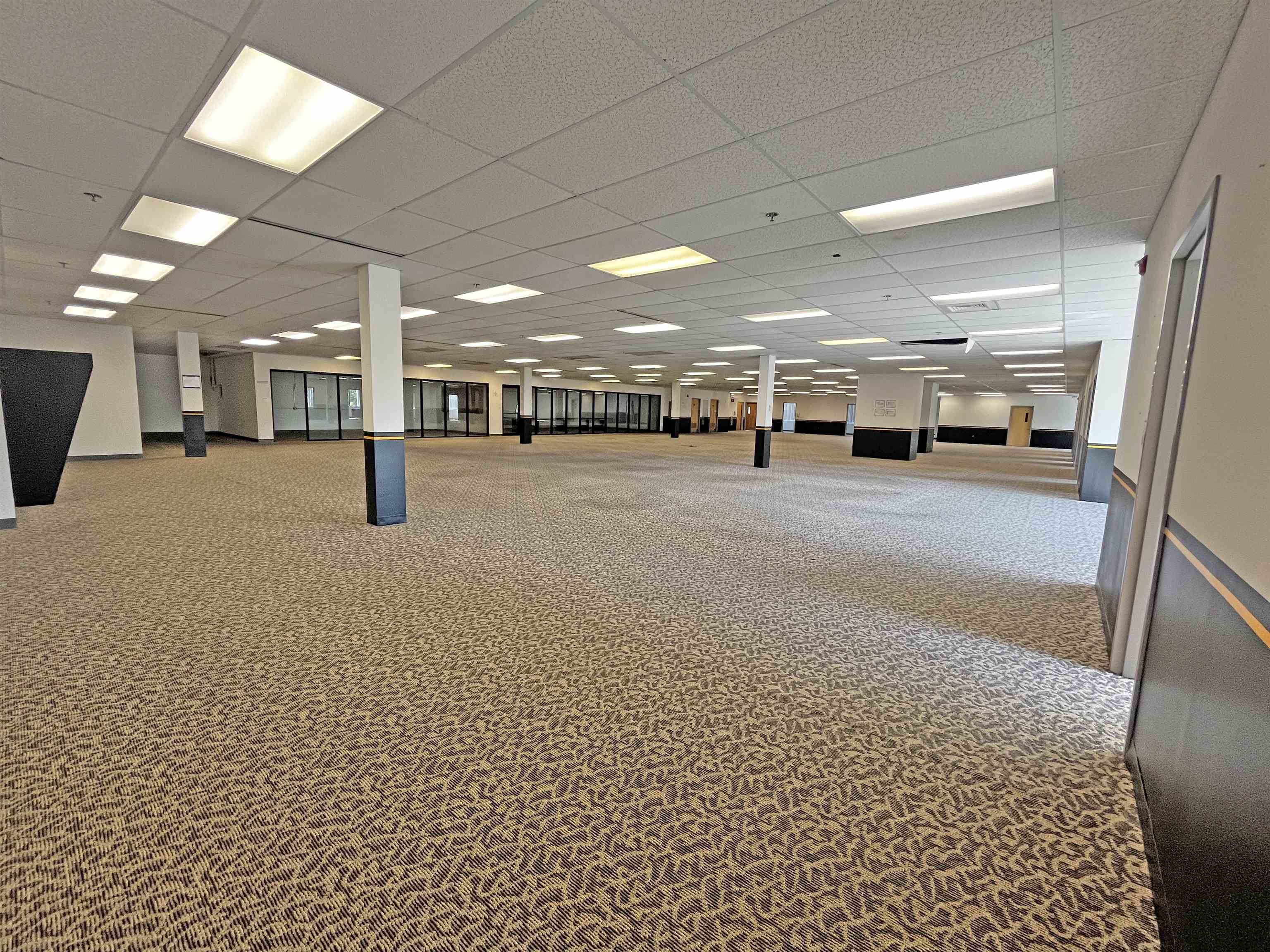 35 Industrial Way Unit A Property Photo 2