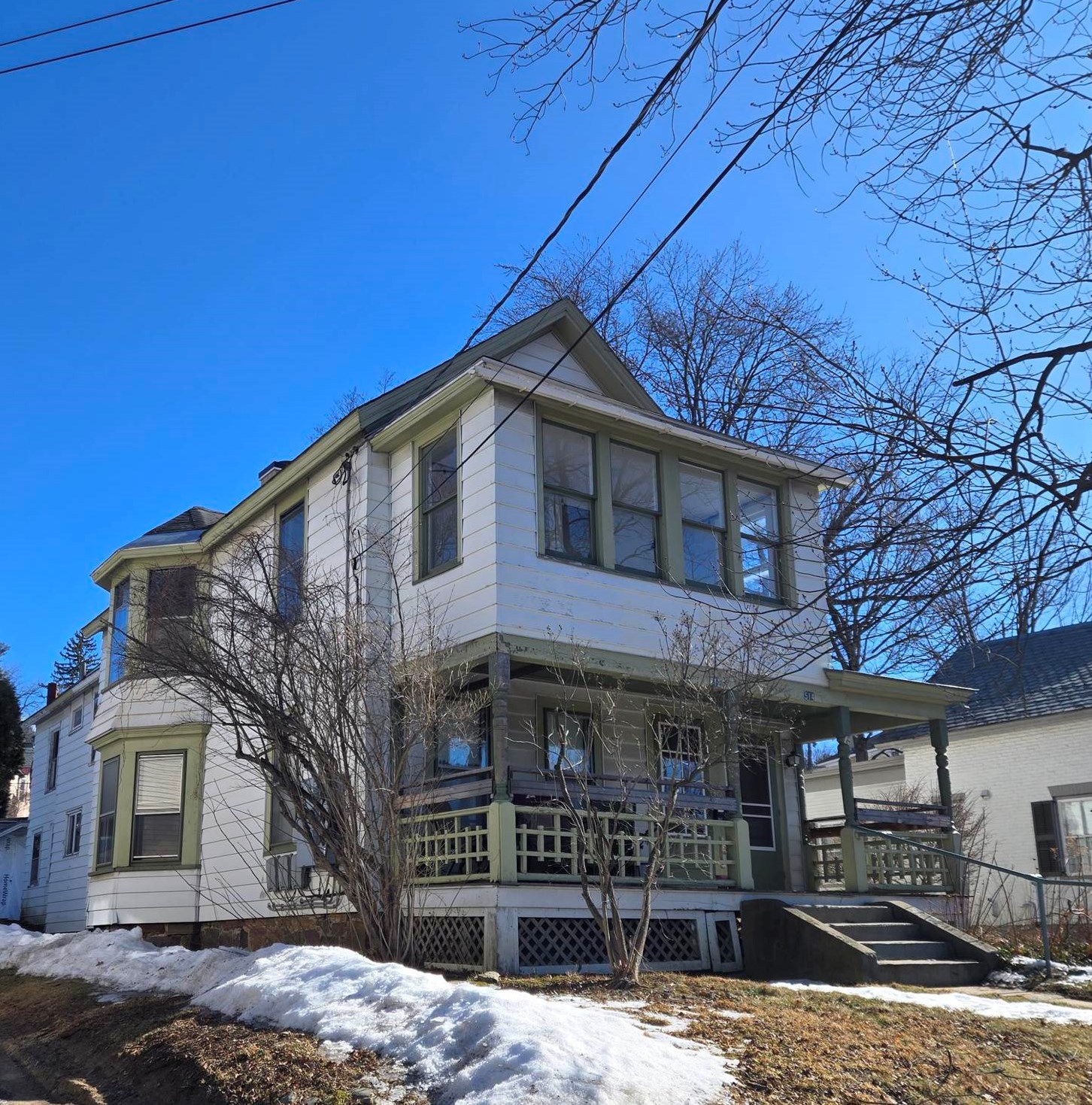 512-514 Saint Paul Street Property Photo 1