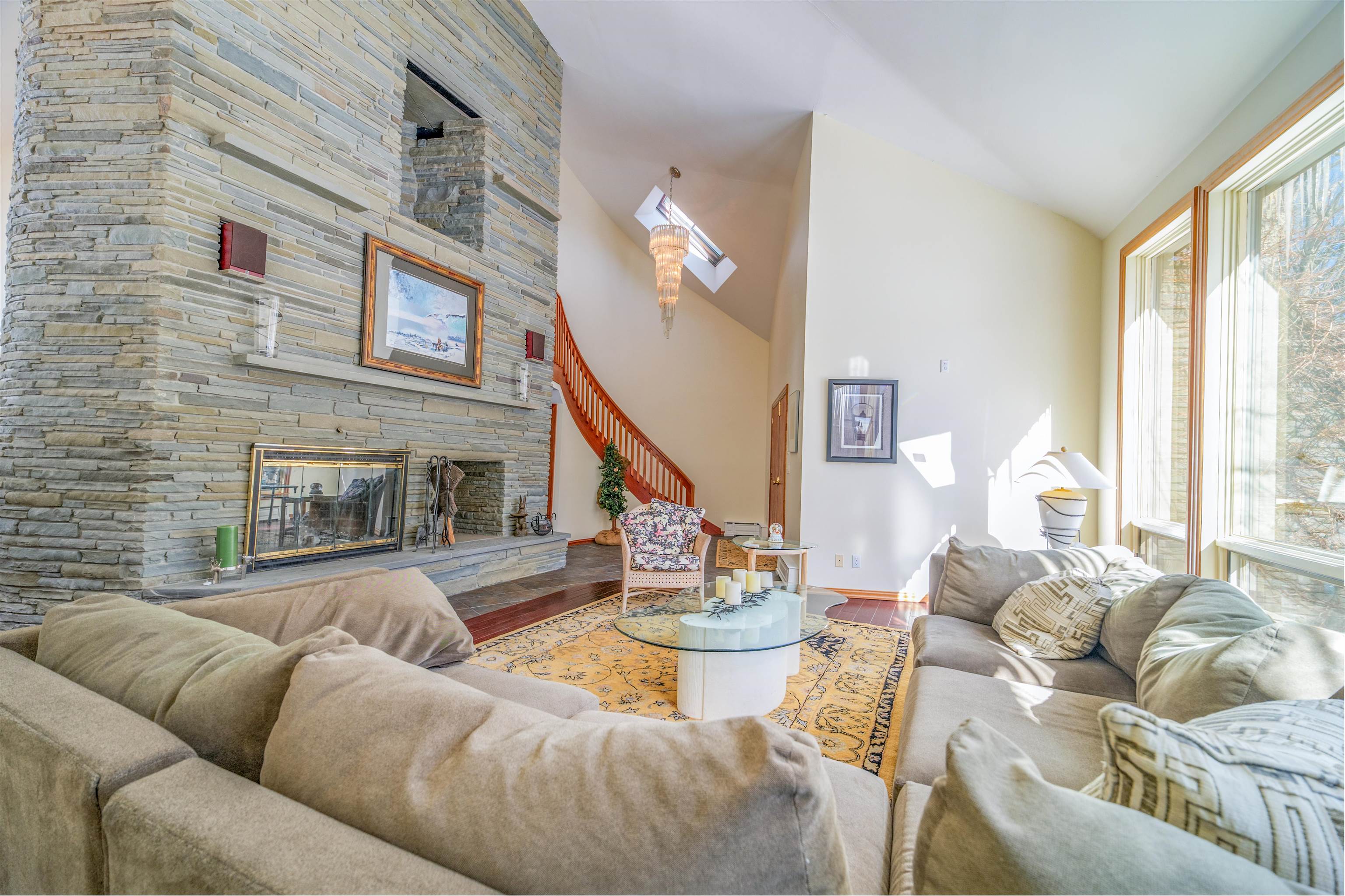 16 Spring Hill Road Property Photo 4