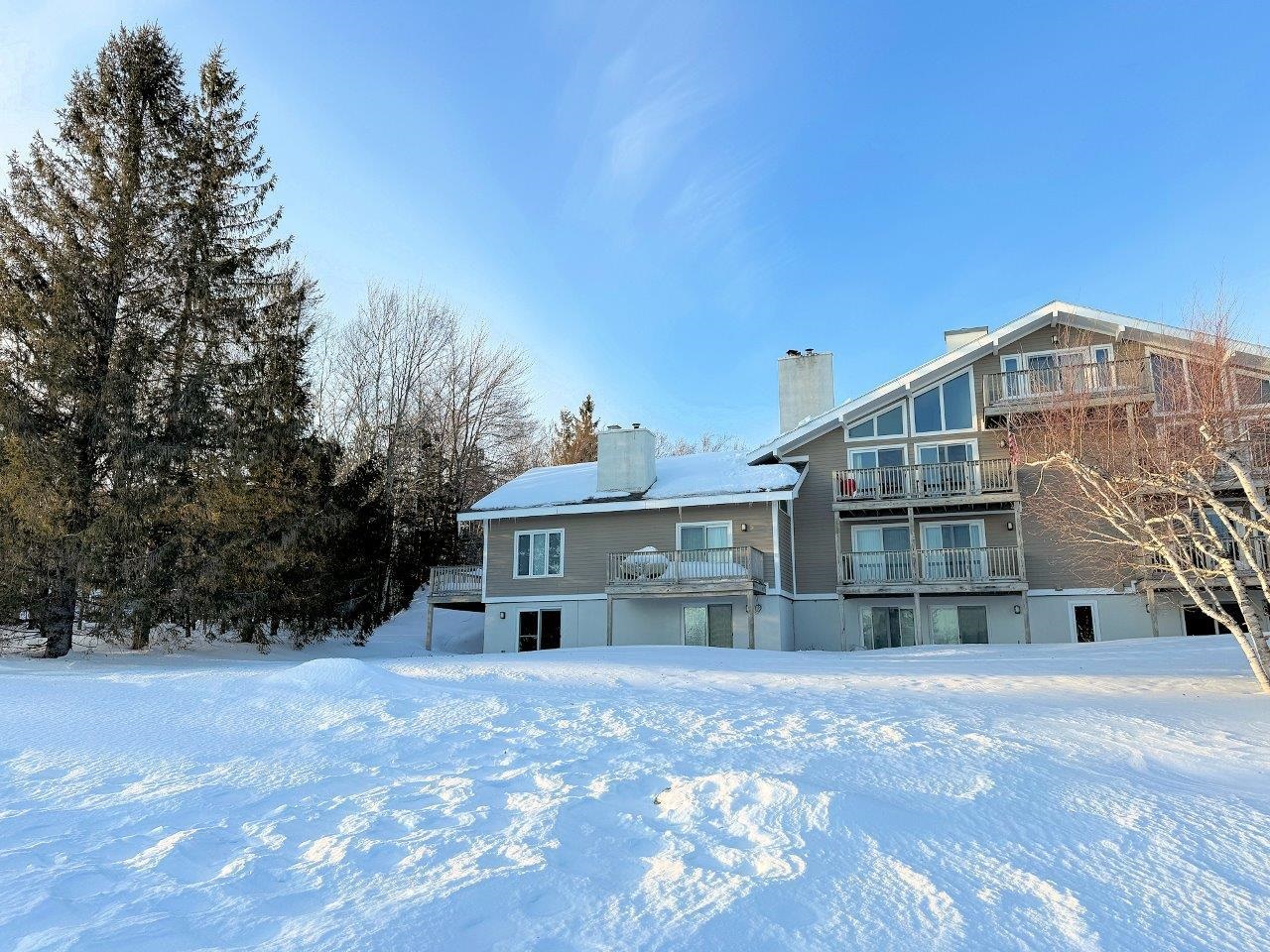 05152 Real Estate Listings Main Image