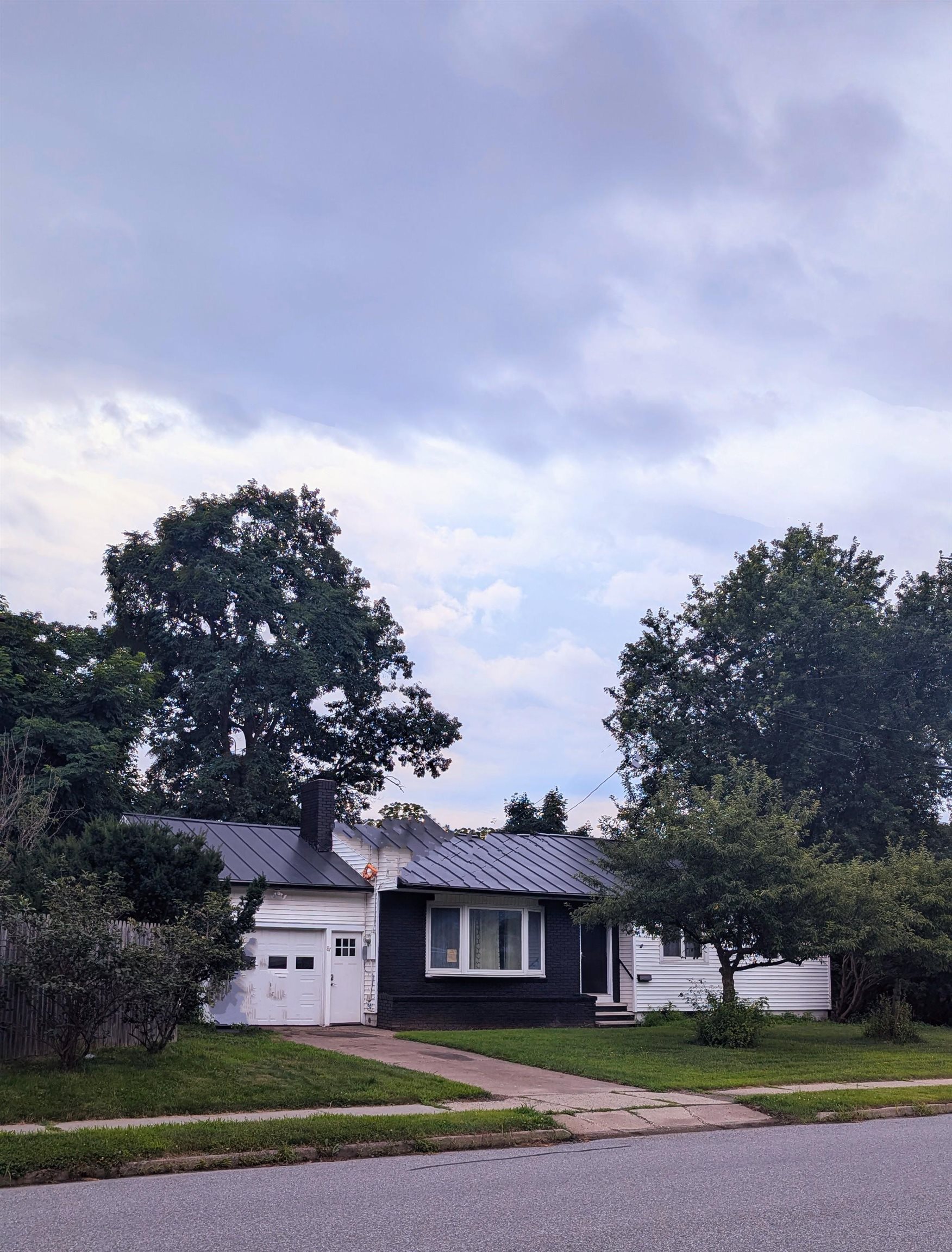 87 Shore Road Property Photo