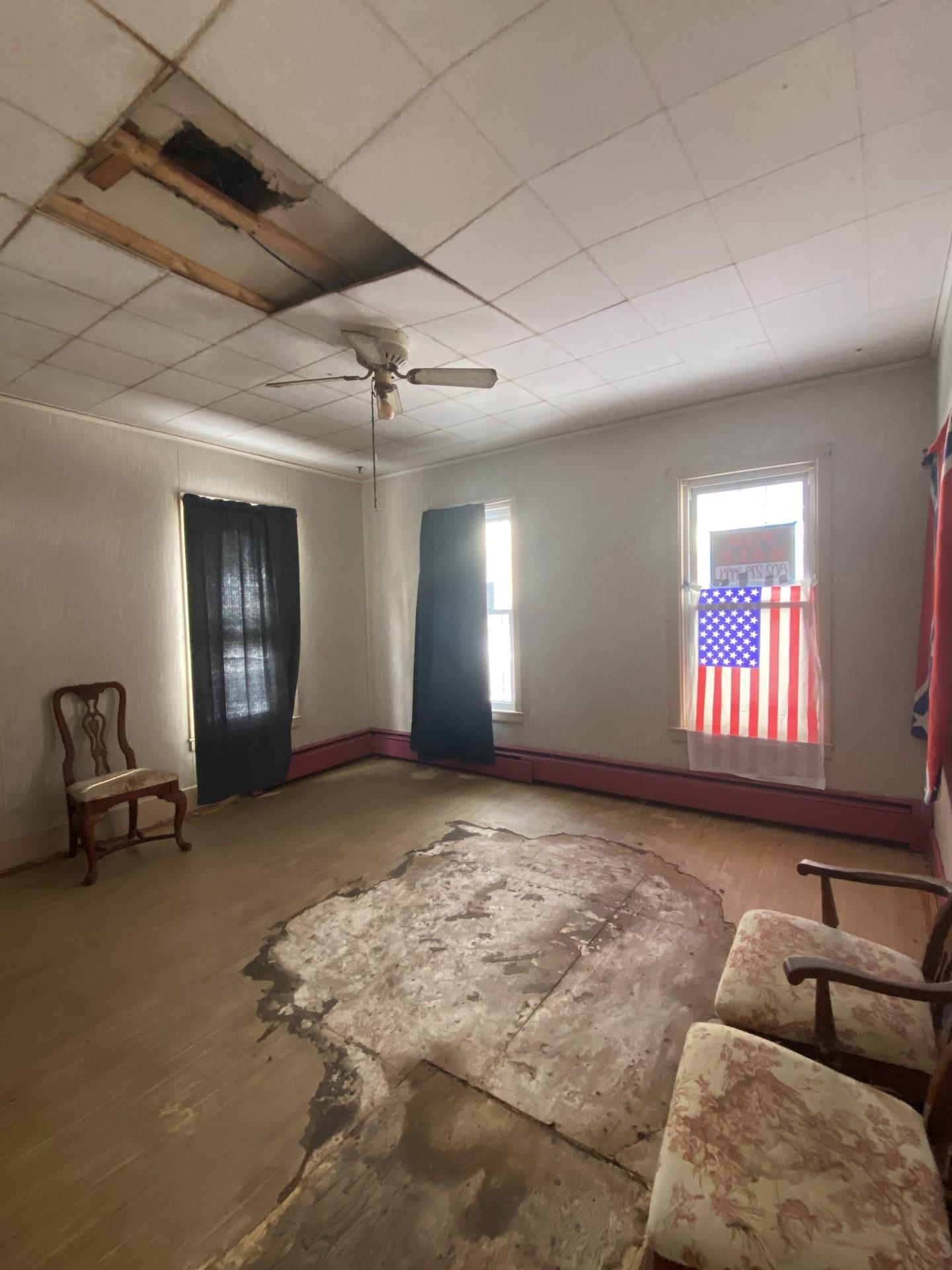 94 Seminary Street Property Photo 8