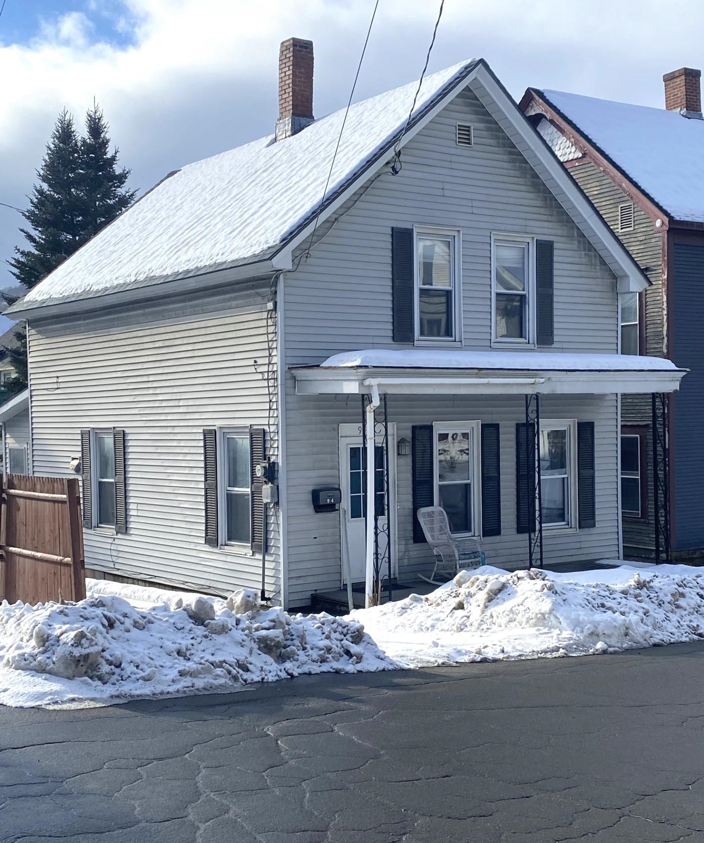 94 Seminary Street Property Photo 25