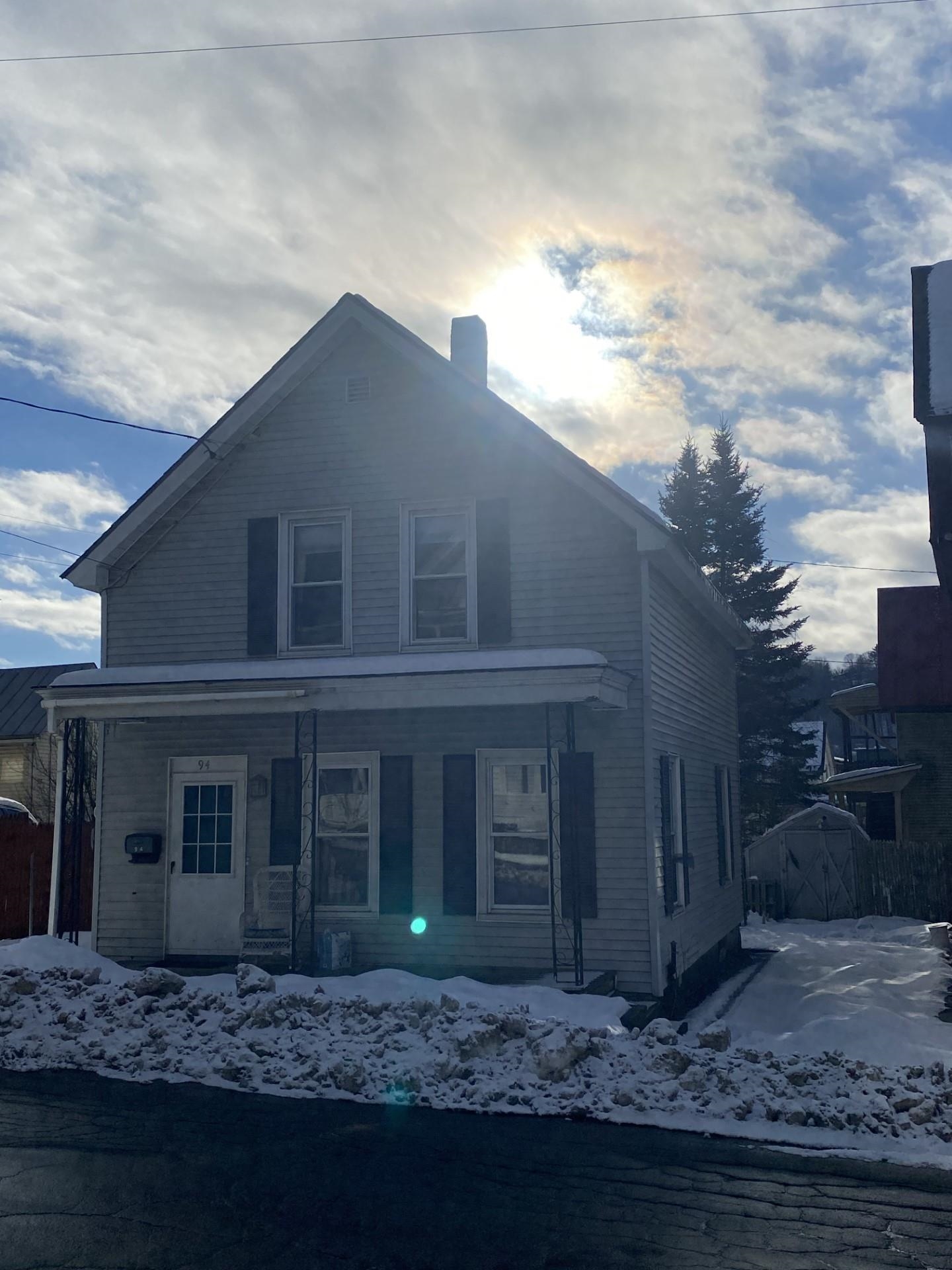 94 Seminary Street Property Photo 28