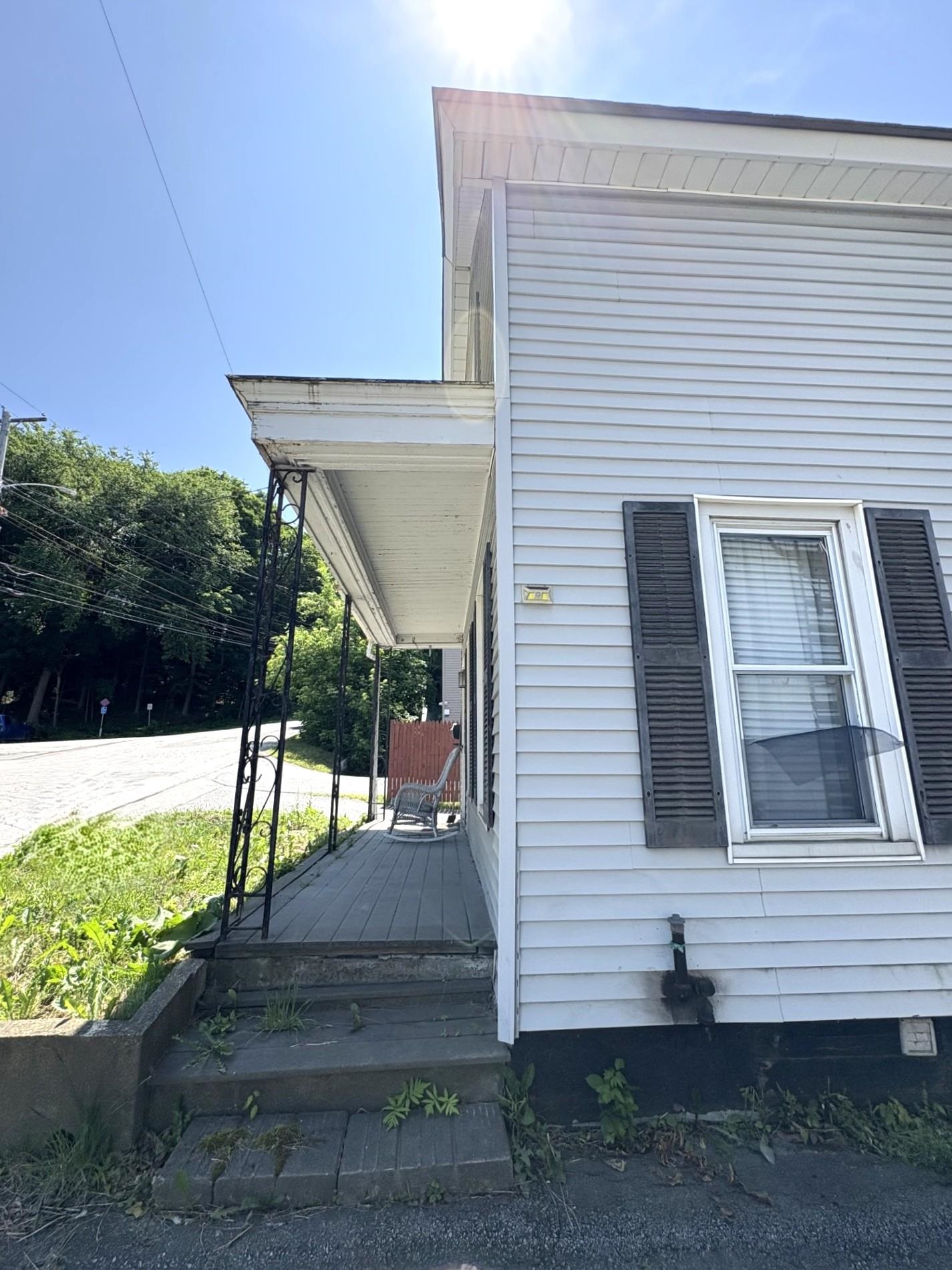 94 Seminary Street Property Photo 40