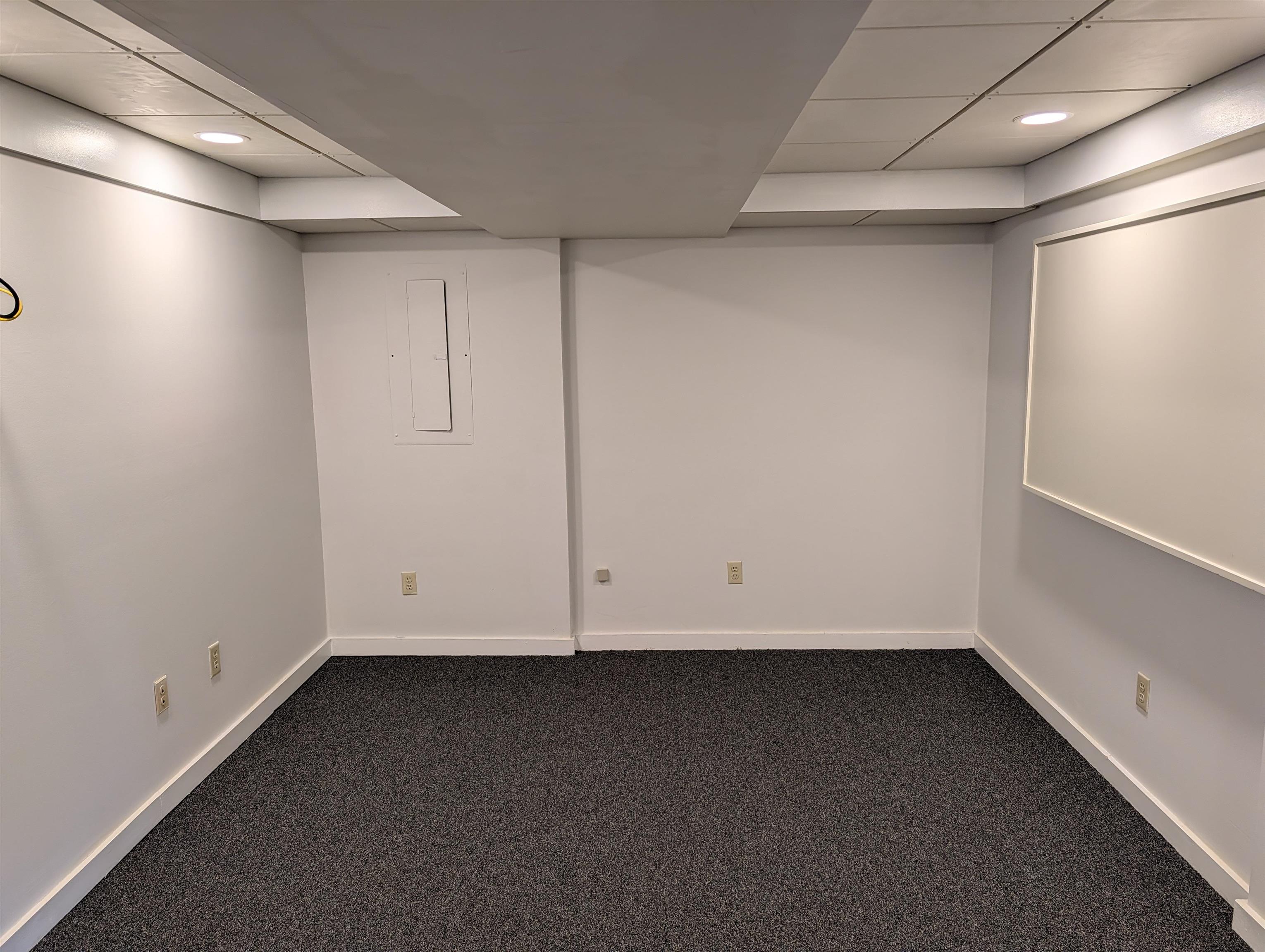 81 Portsmouth Avenue Property Photo 5