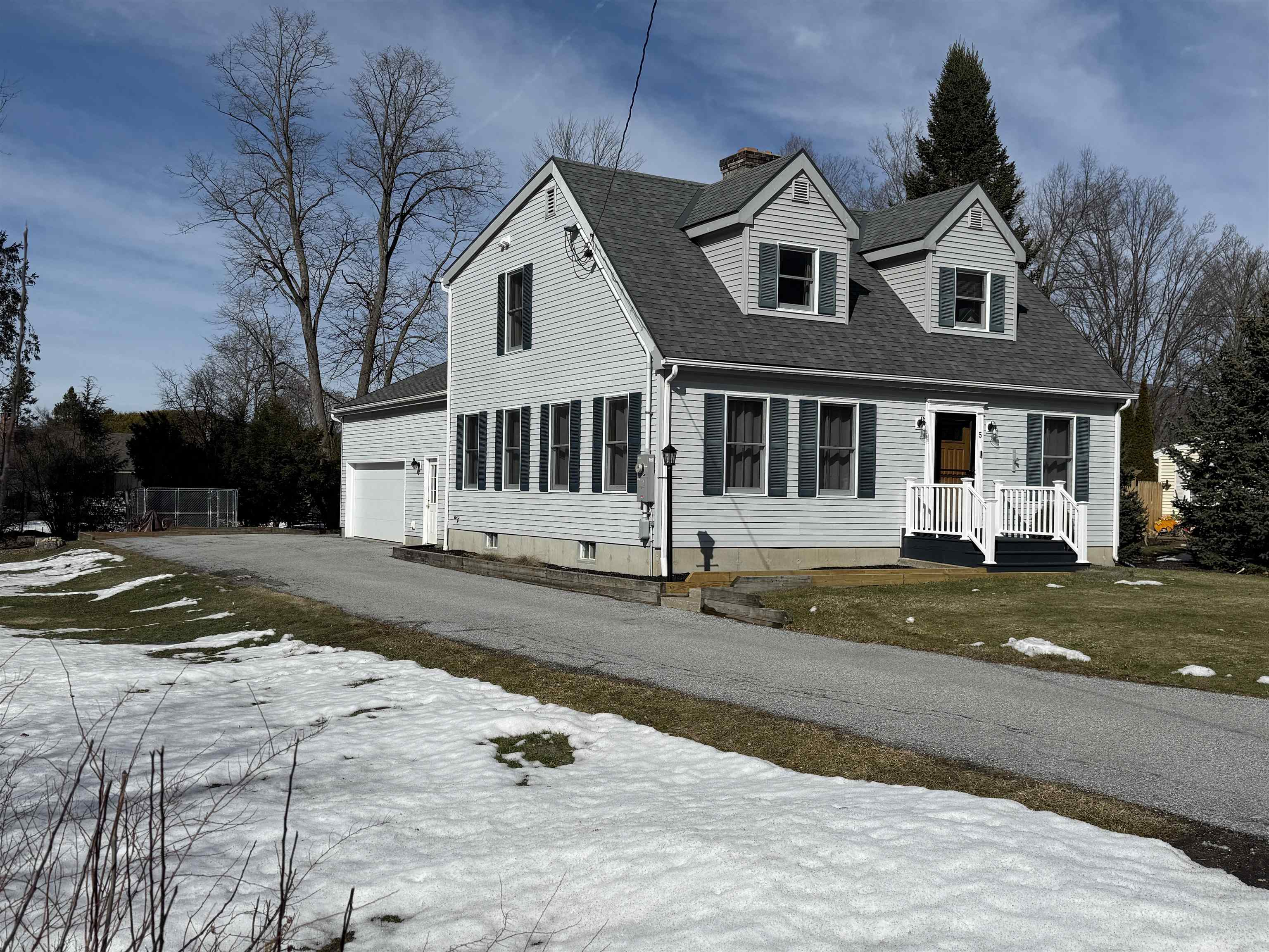 5 Emeritus Street Property Photo