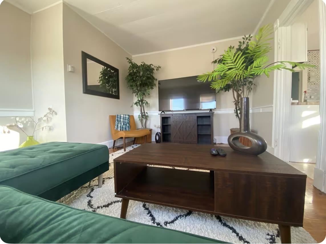 8 Chaplin Avenue Property Photo