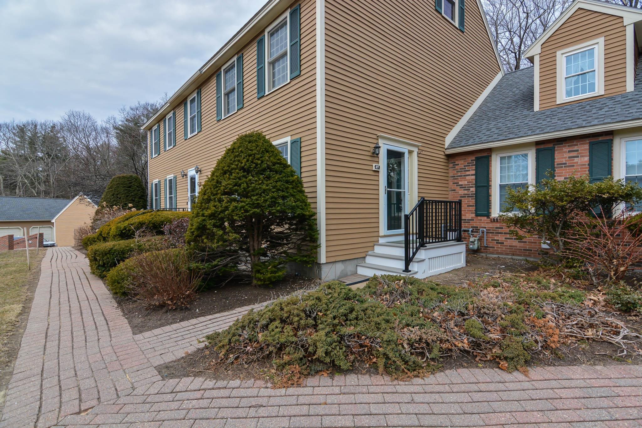 27 Seaver Brook Lane 27 Property Photo